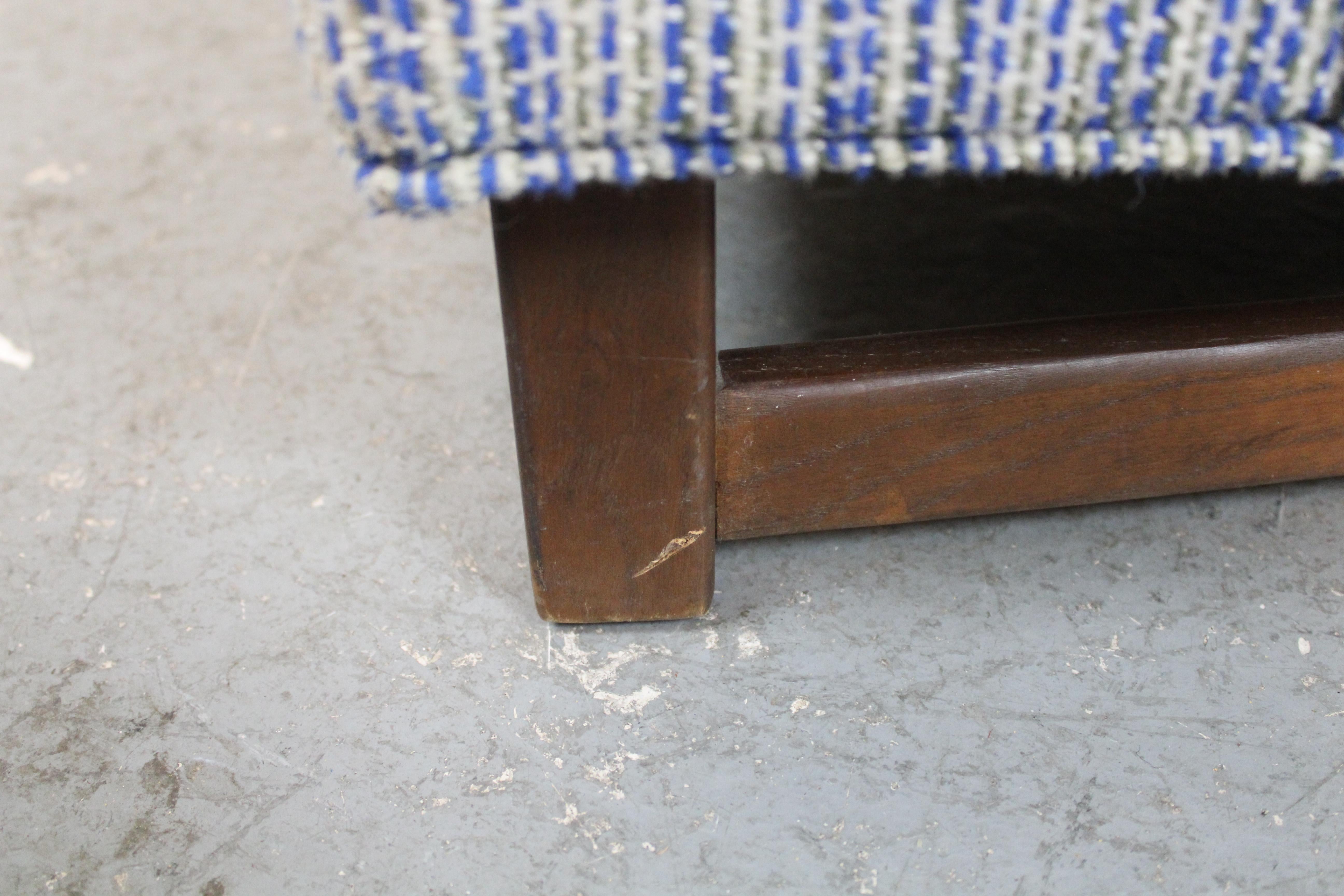 getufteter Monroe-Stuhl von Selig Furniture aus der Mitte des Jahrhunderts im Angebot 5