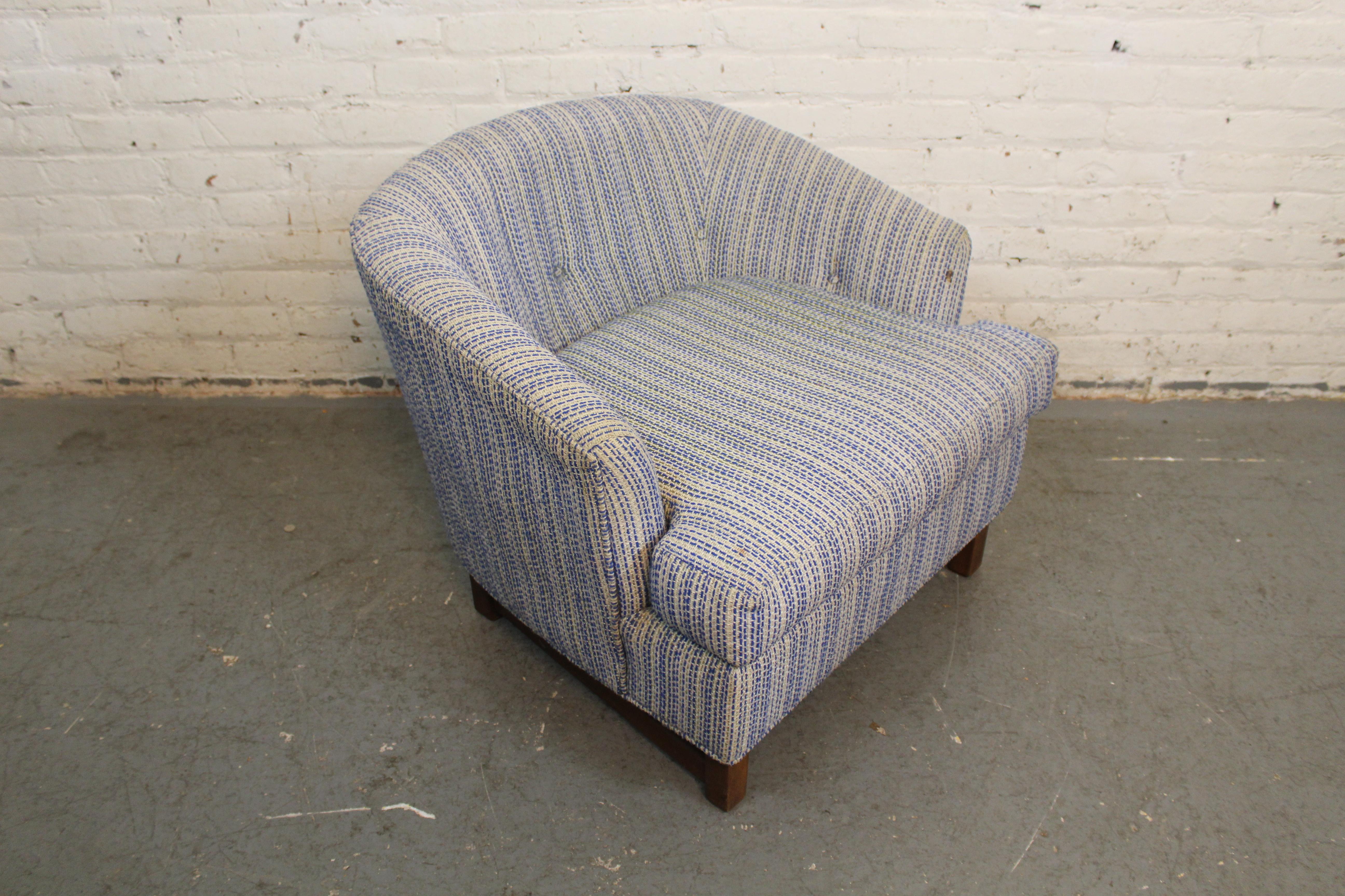 Mid-Century Modern Mid-Century Tufted Monroe Chair by Selig Furniture For Sale