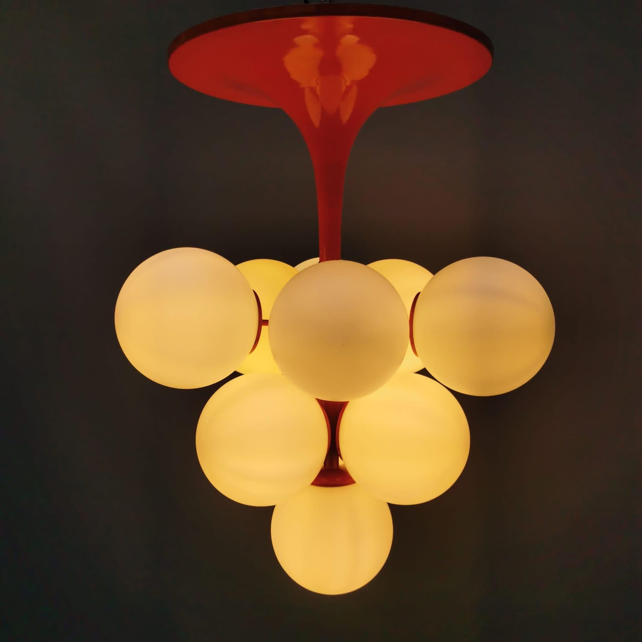 European Mid-Century Tulip Chandelier in Glass and Red Metal, by Nele for Temde