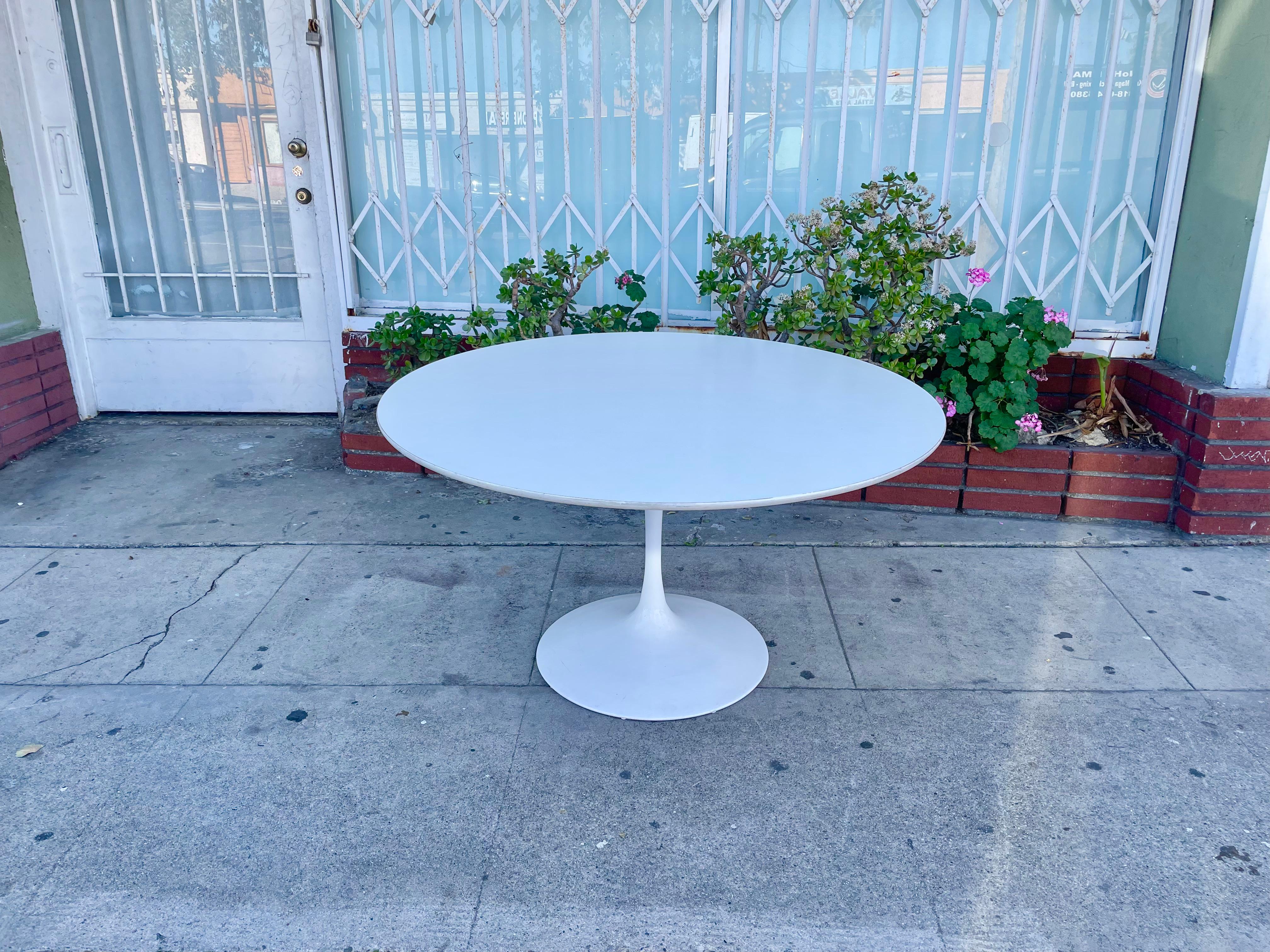 Midcentury Tulip Dining Table Set Styled After Eero Saarinen For Sale 6