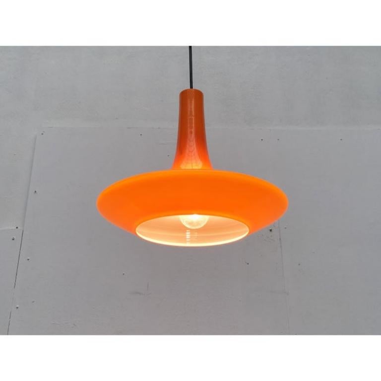Mid-Century moderno Lampada a sospensione a tulipano in vetro di Peill & Putzler, 1960 in vendita