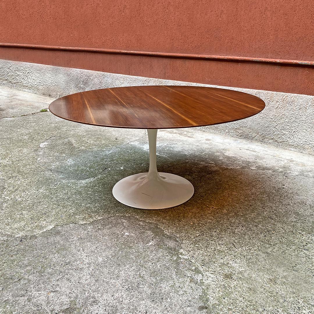 Mid-Century Modern Table ronde modèle Tulipe du milieu du siècle Dessin d'Eero Saarinen pour Knoll:: 1956