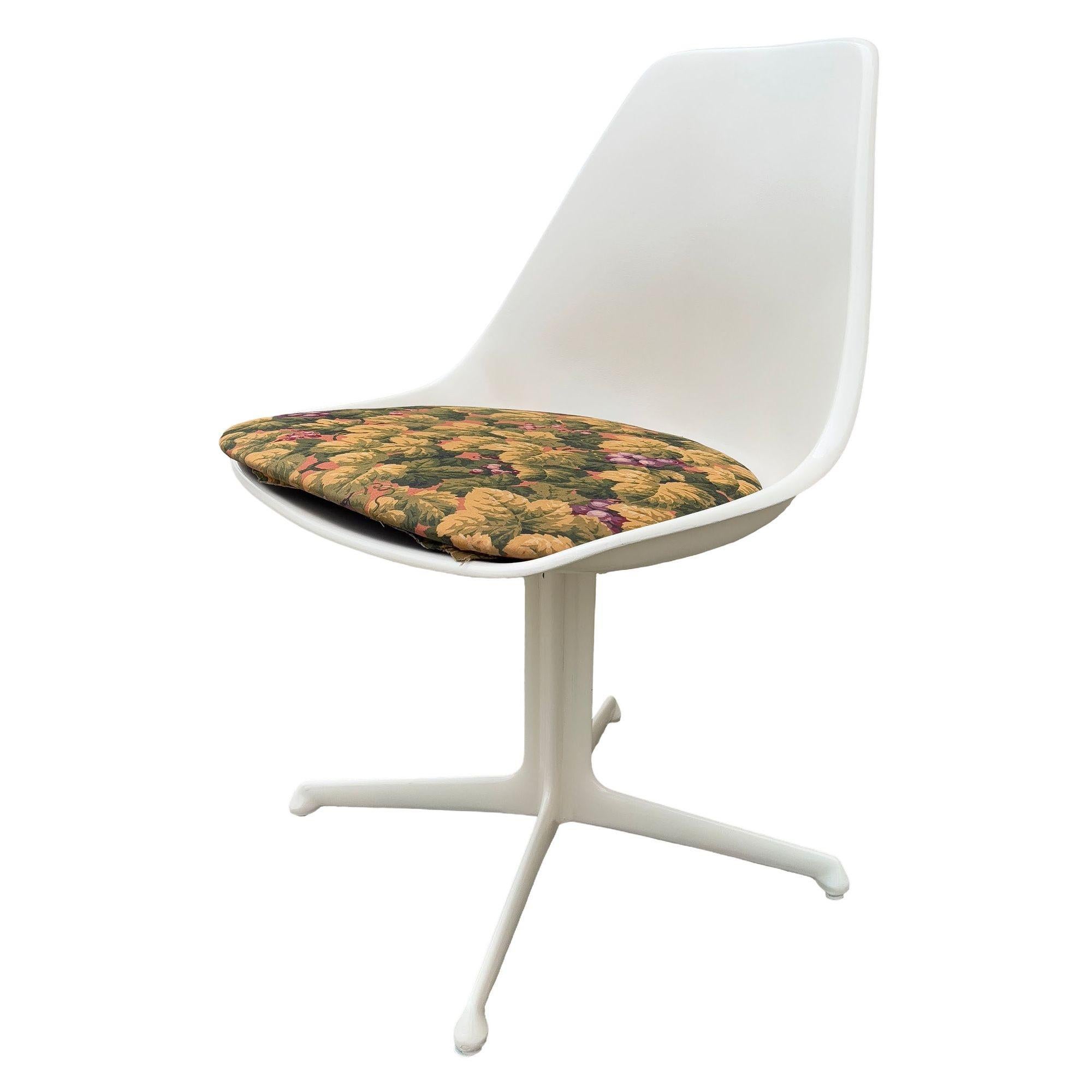Américain Chaise d'appoint tulipe du milieu du siècle Model No 115 par Maurice Burke pour Arkana - Paire en vente