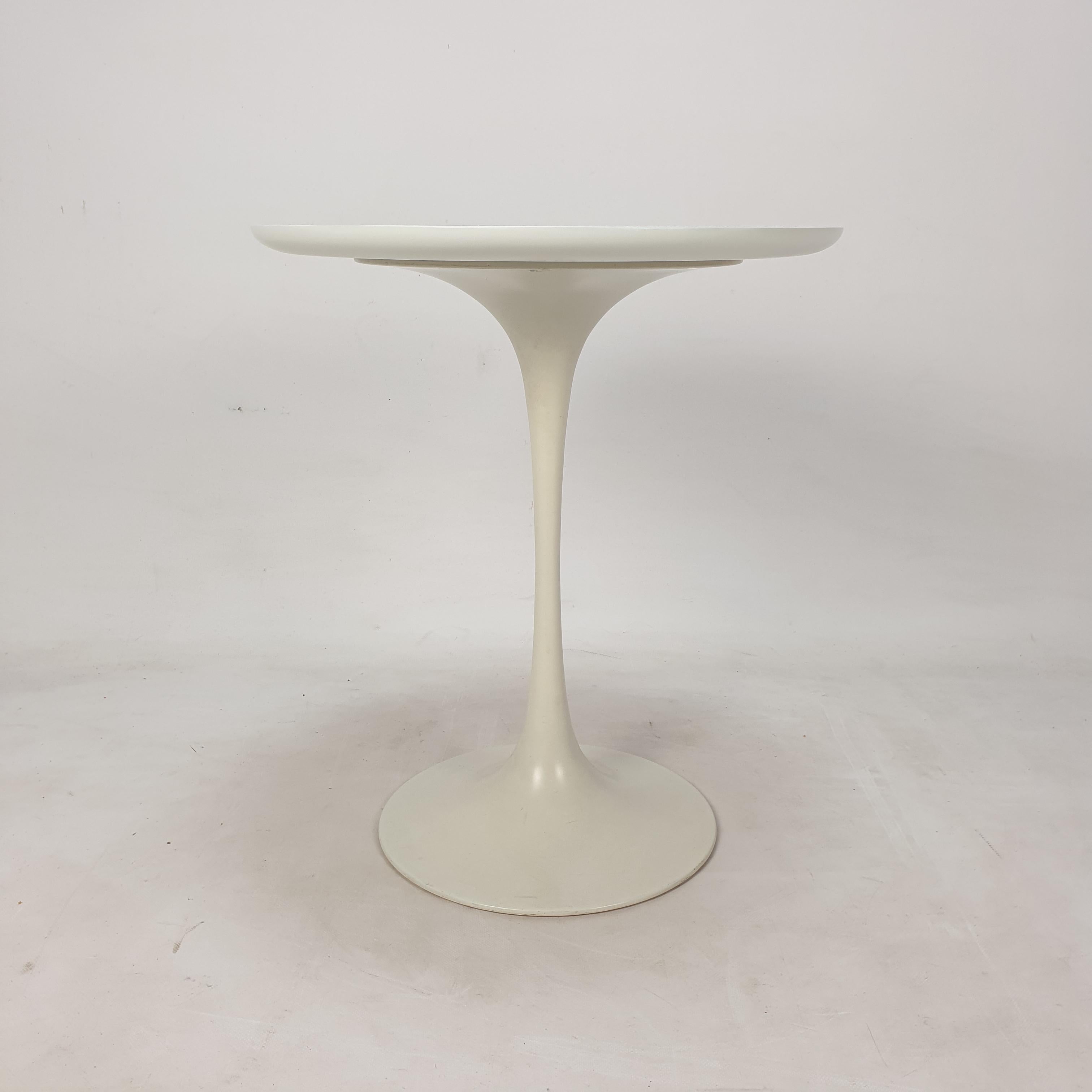 Mid-Century Tulip Side Table by Maurice Burke for Arkana, 1960’s In Good Condition In Oud Beijerland, NL