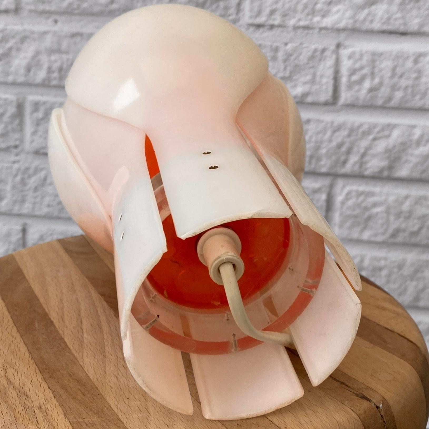 Mid-century Tulip table lamp by Yngve Ekström for Pileprodukter, Sweden, 1970s For Sale 4