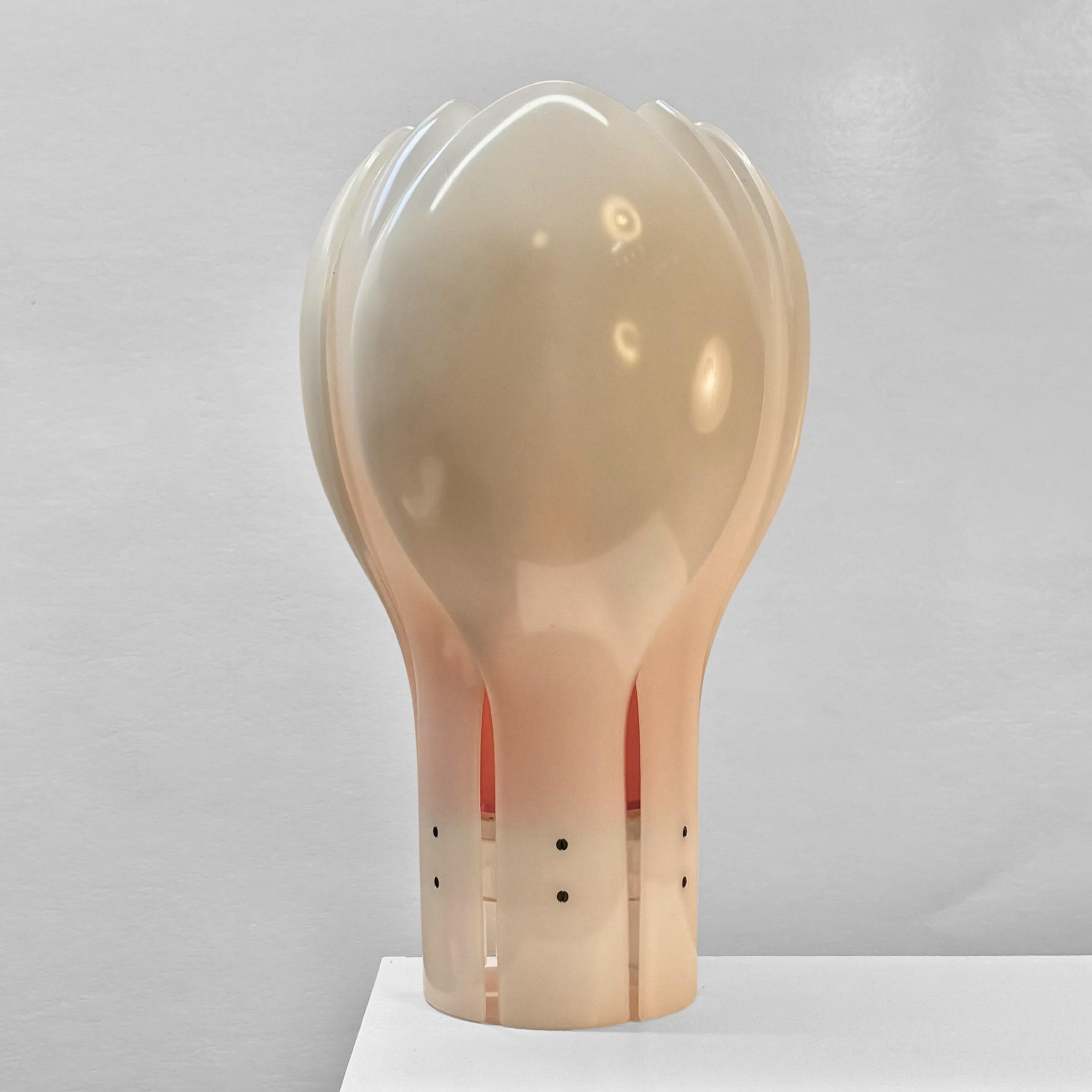 Swedish Mid-century Tulip table lamp by Yngve Ekström for Pileprodukter, Sweden, 1970s For Sale