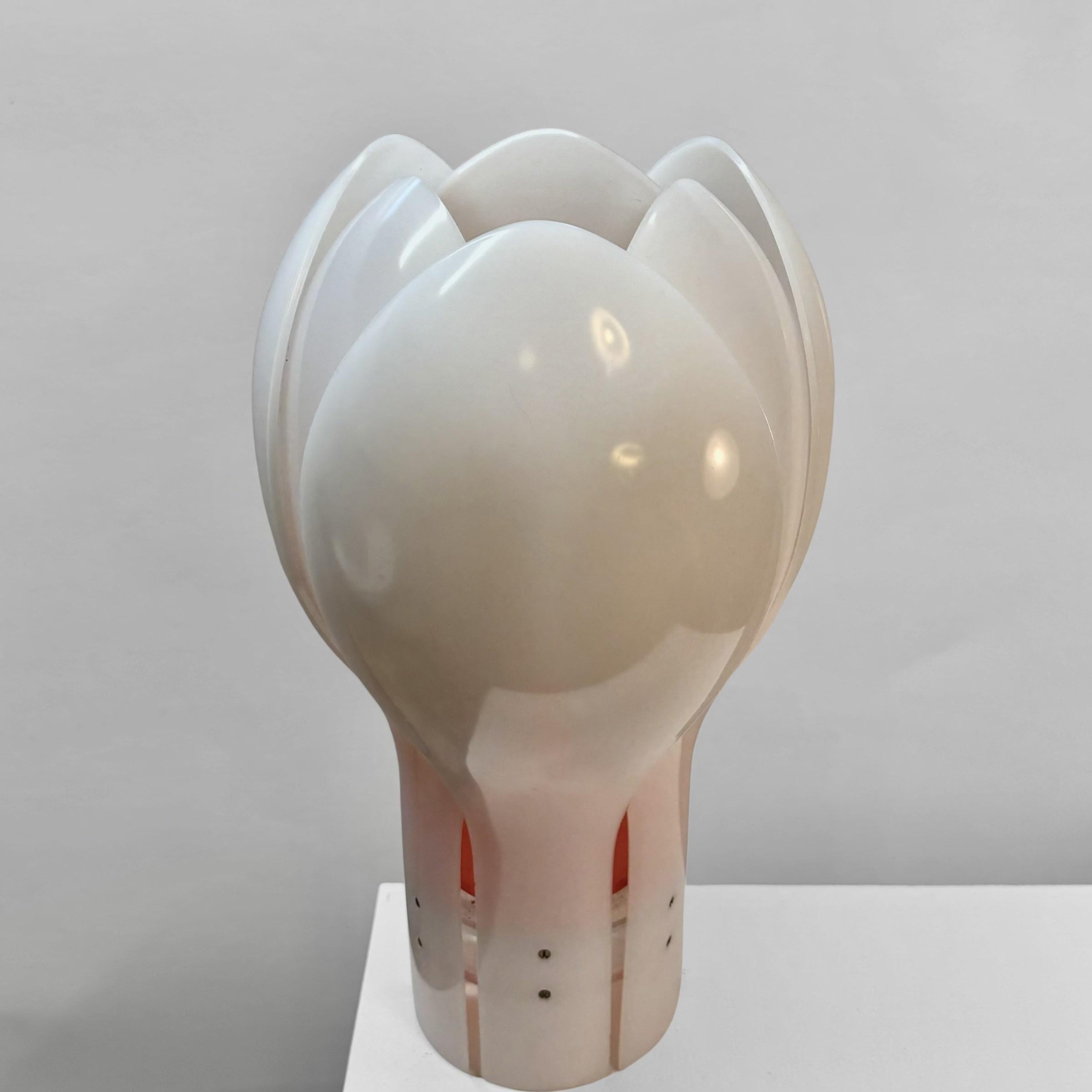Late 20th Century Mid-century Tulip table lamp by Yngve Ekström for Pileprodukter, Sweden, 1970s For Sale