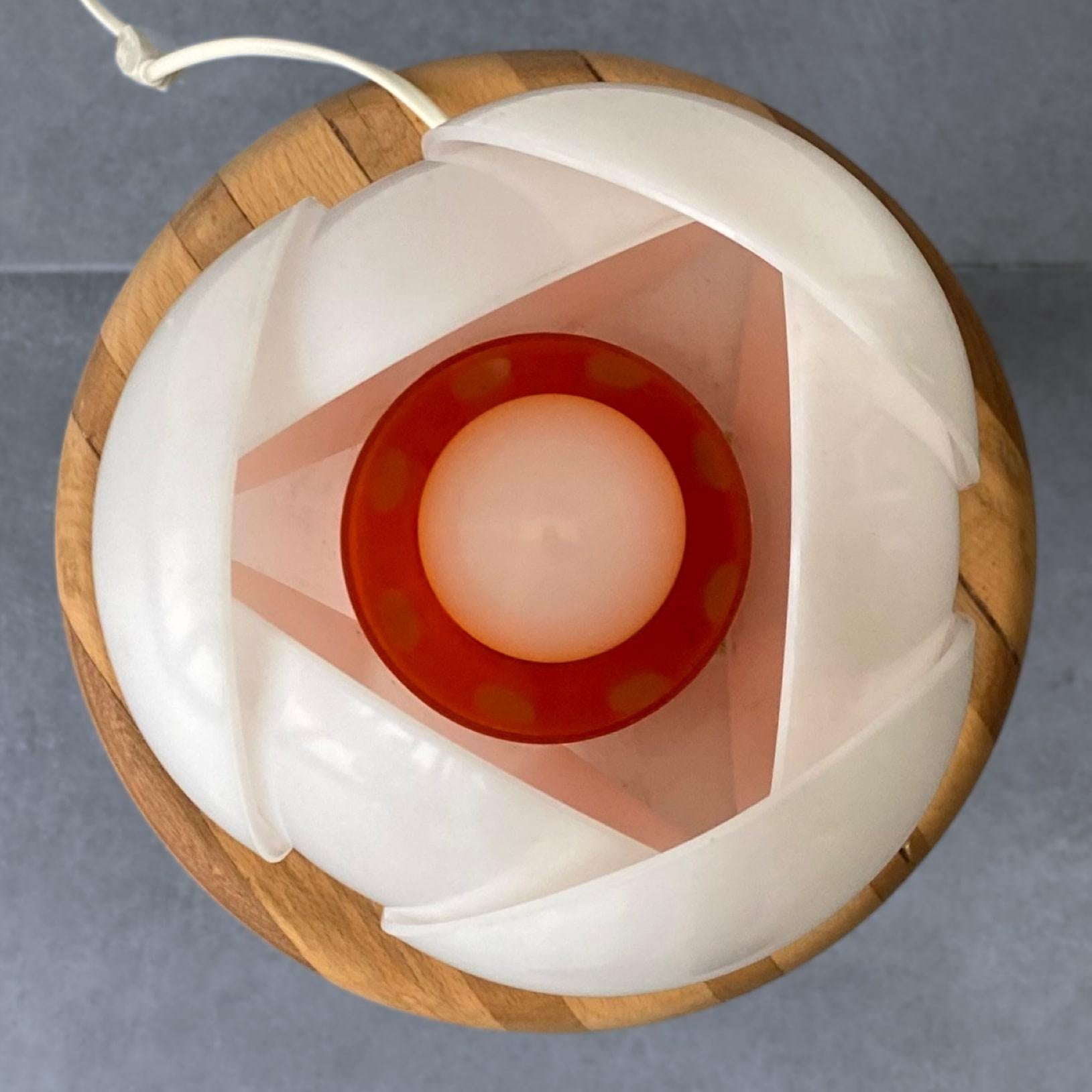 Mid-century Tulip table lamp by Yngve Ekström for Pileprodukter, Sweden, 1970s For Sale 2