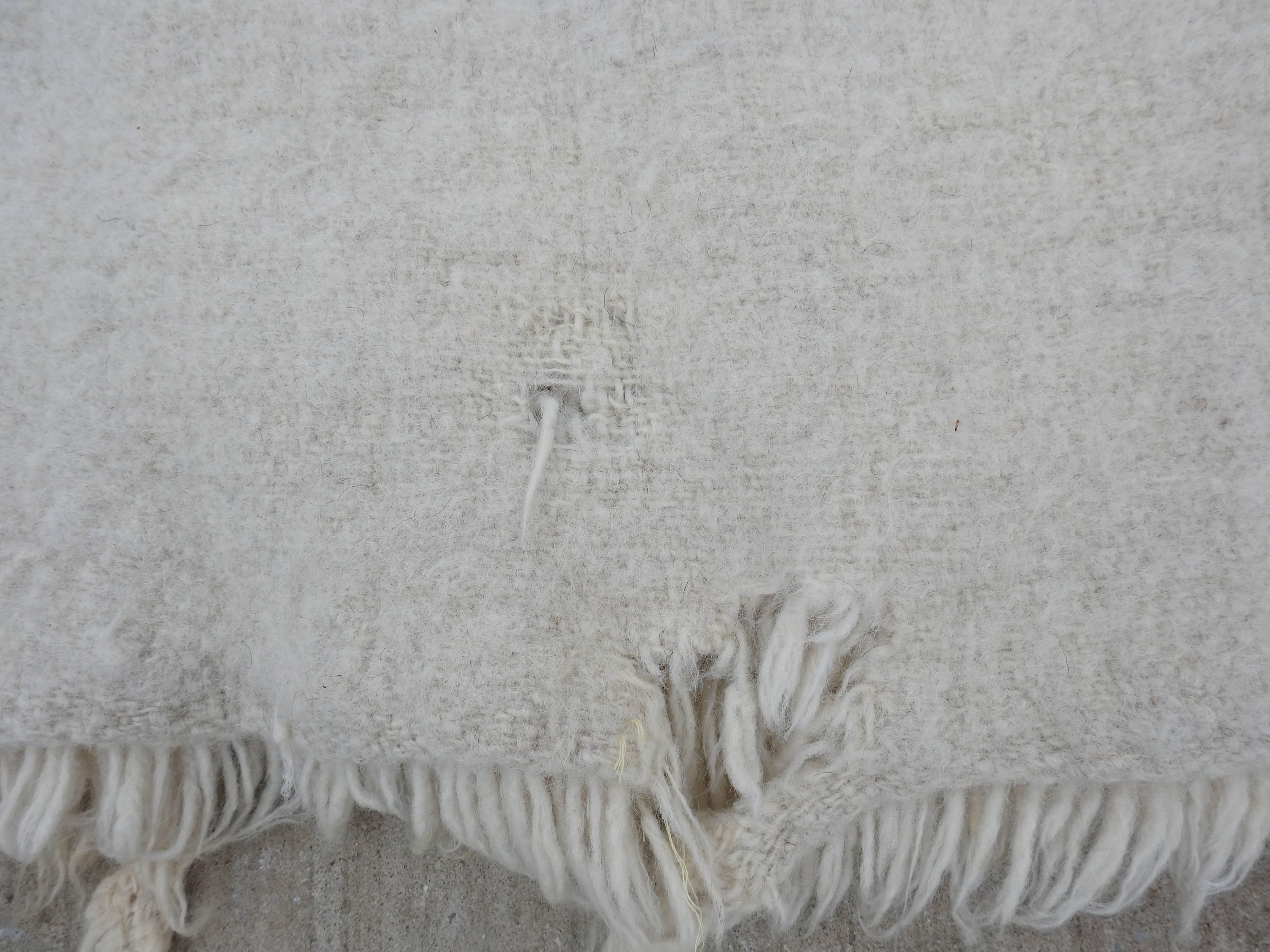 20th Century Turkish Flokati Natural Undyed Wool Rug Midcentury For Sale