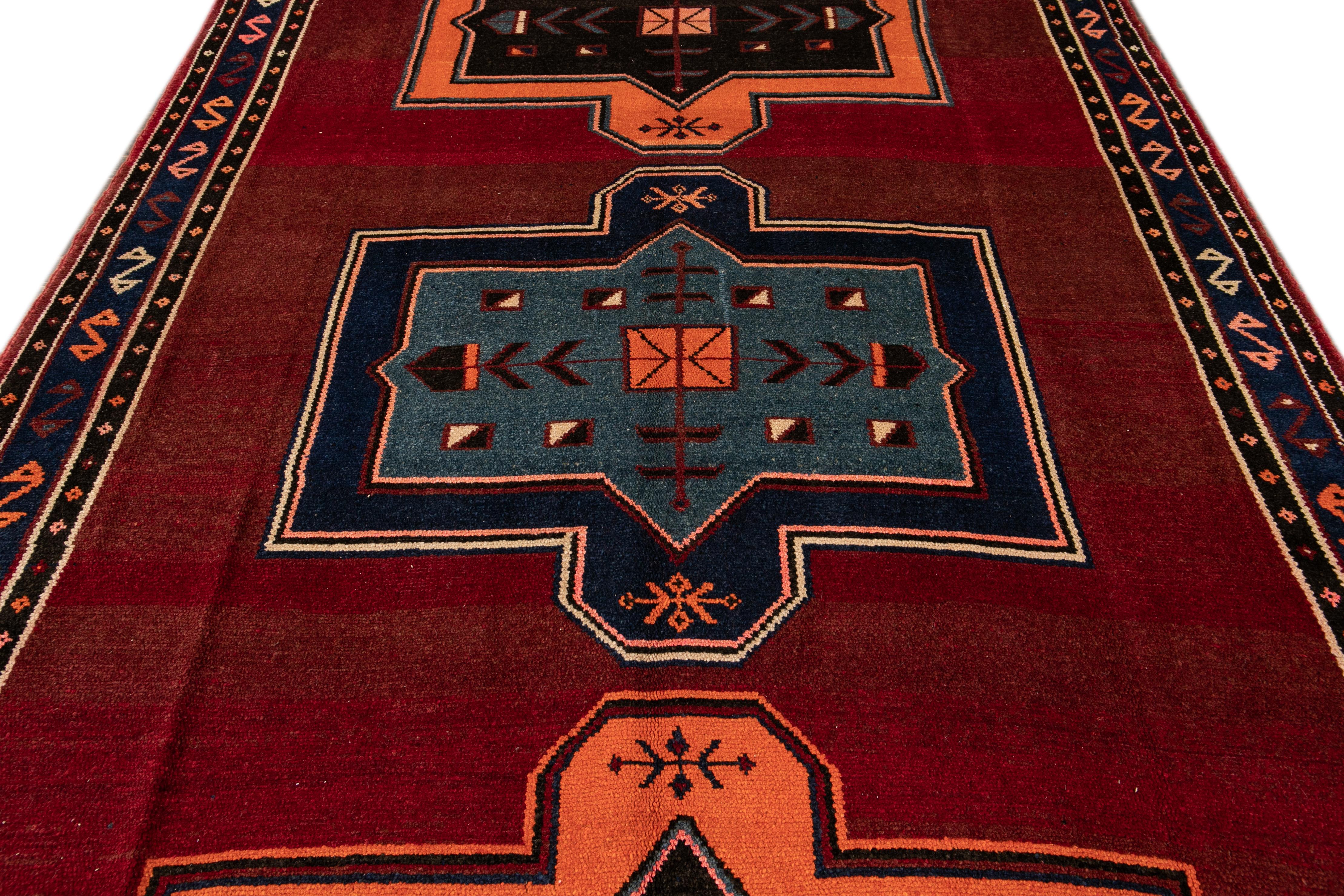 Mid-Century moderno Vintage Turkish Handmade Red Tribal Wool Runner in vendita
