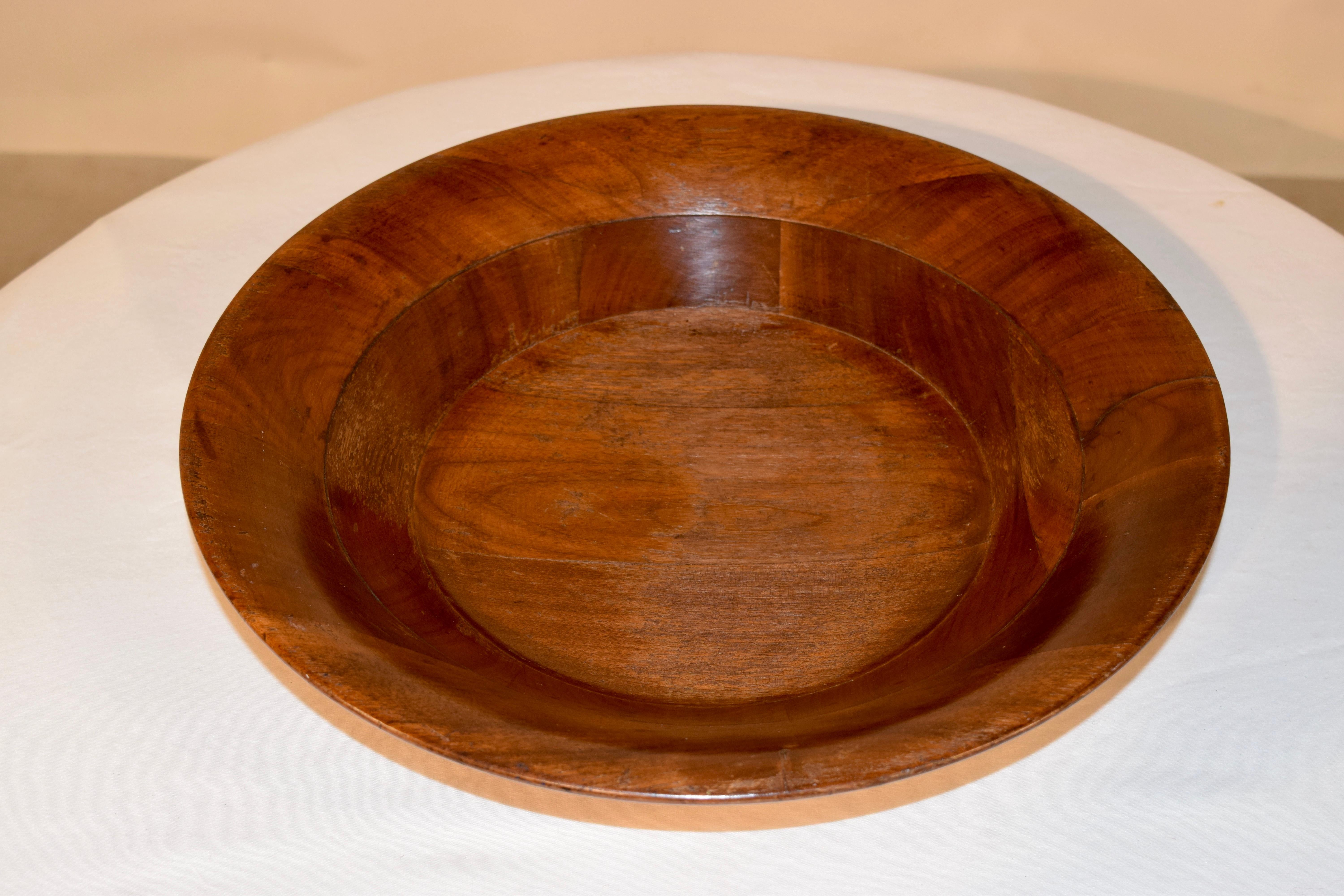 Midcentury Turned Bowl In Good Condition In High Point, NC