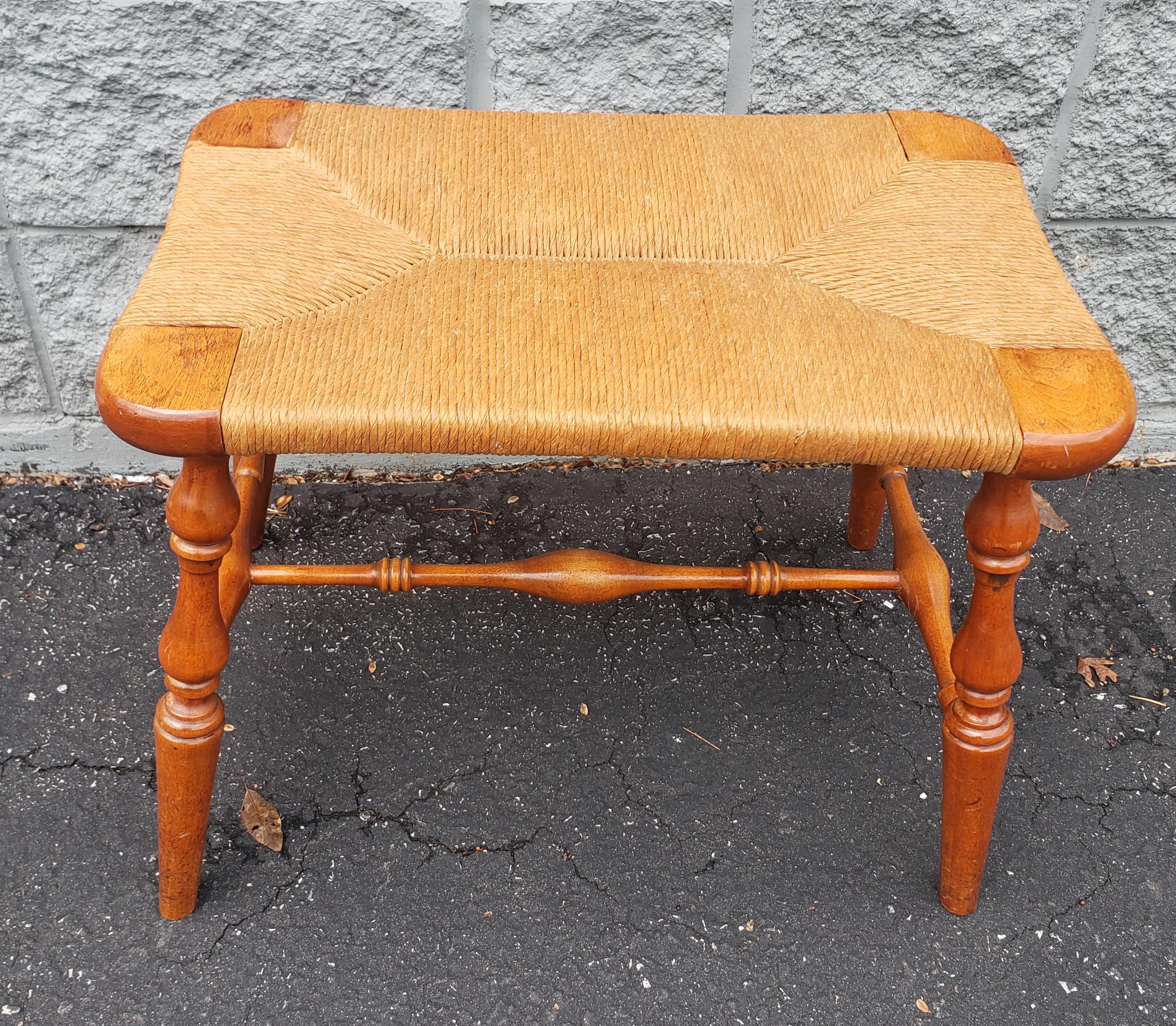 Midcentury Turned Maple and Seat Seat Bench In Good Condition For Sale In Germantown, MD