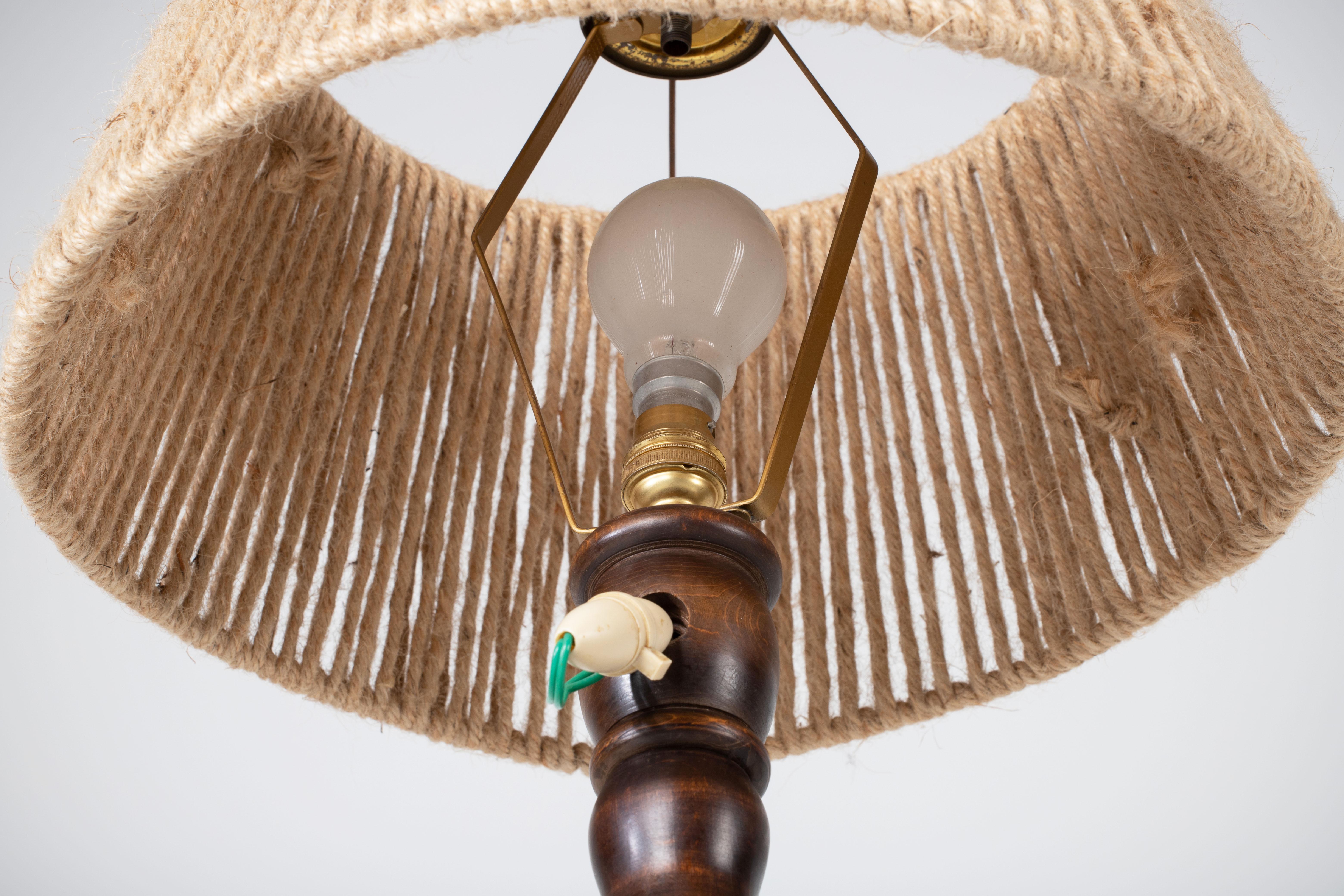 Mid-Century Turned Wood Floor Lamp, France, 1950 For Sale 3