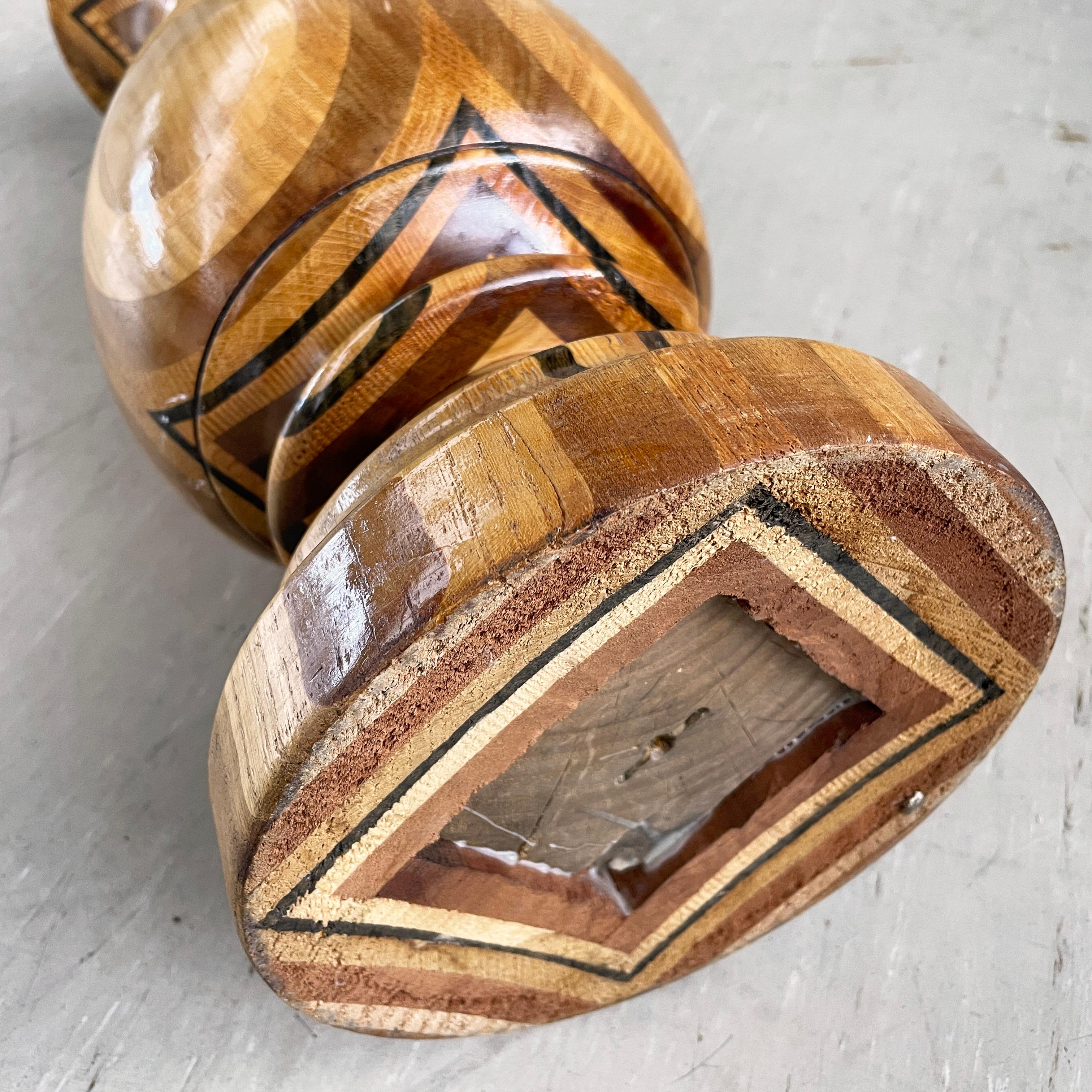 Vaso in legno tornito di metà secolo in vendita 10