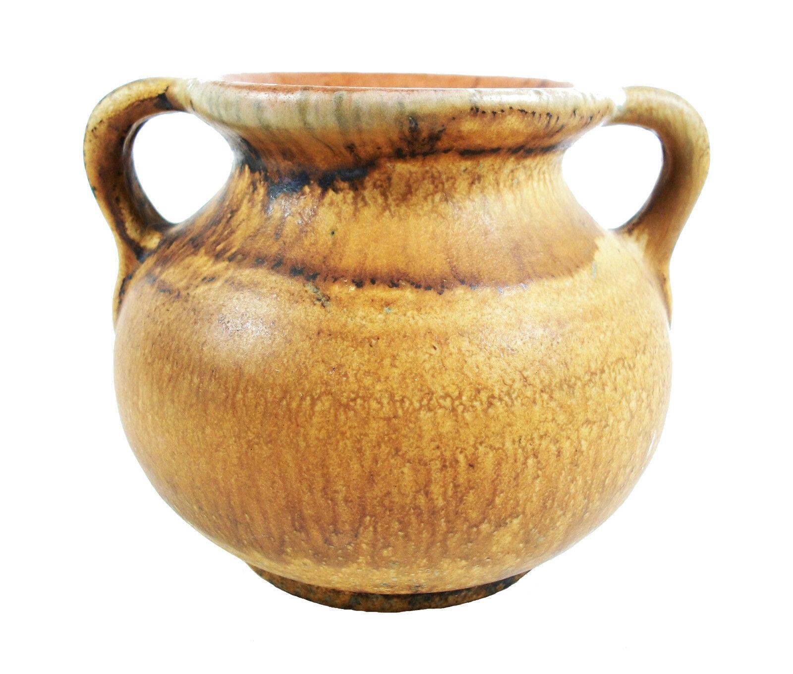 Mid-Century Modern Vase à deux poignées en céramique du milieu du siècle dernier - glaçure mate - W. Allemagne - vers les années 1950 en vente