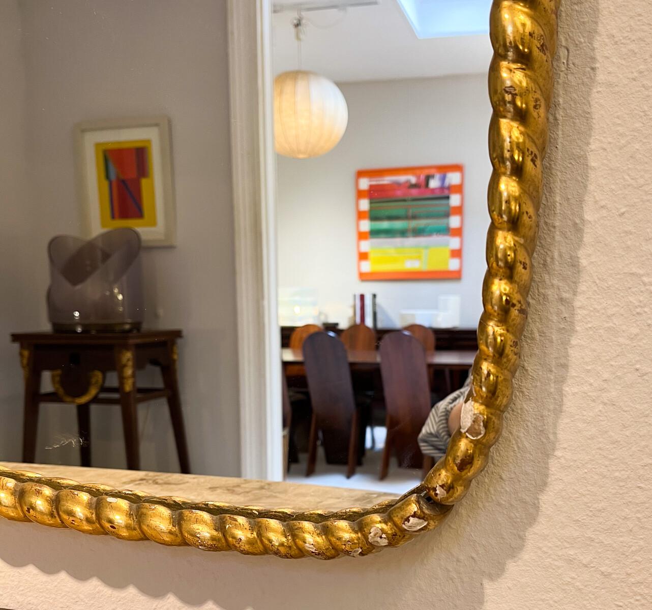 Mid-Century Twisted Gilded Wood Mirror attribued to Osvaldo Borsani, 1950s In Good Condition For Sale In Brussels, BE