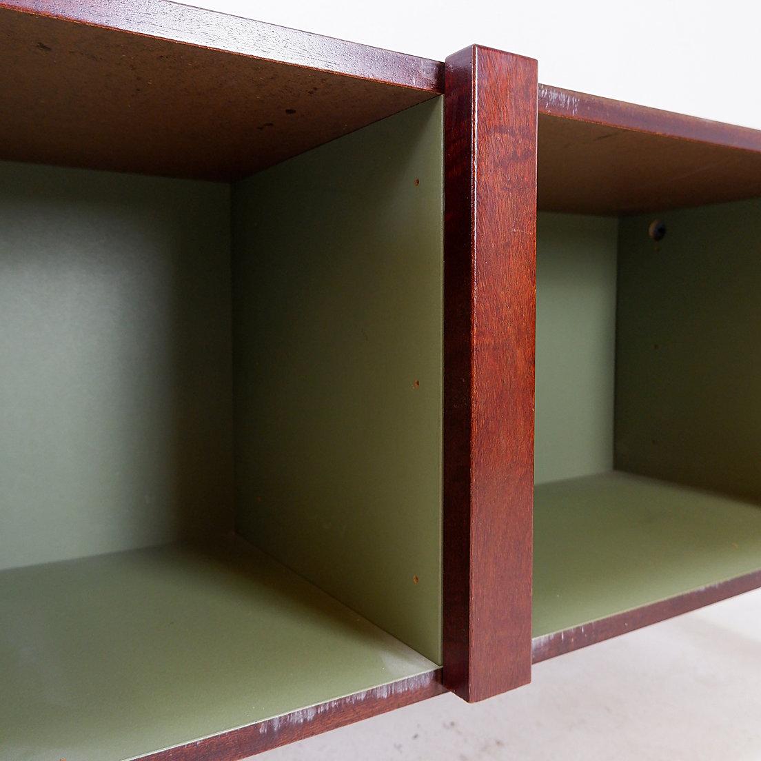 Credenza a due ante di metà secolo - Anni '60 in vendita 7