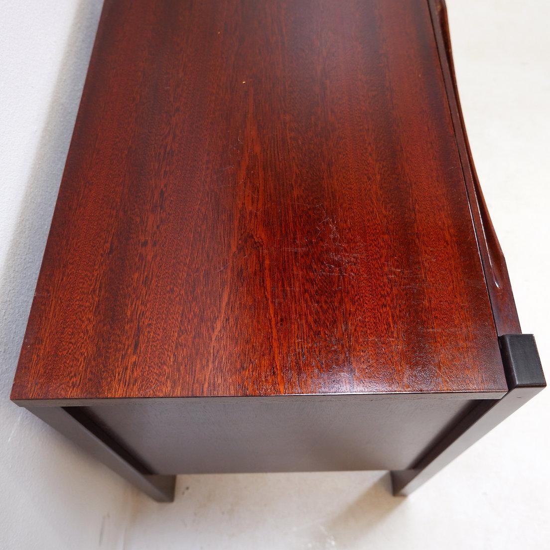 Credenza a due ante di metà secolo - Anni '60 in vendita 8