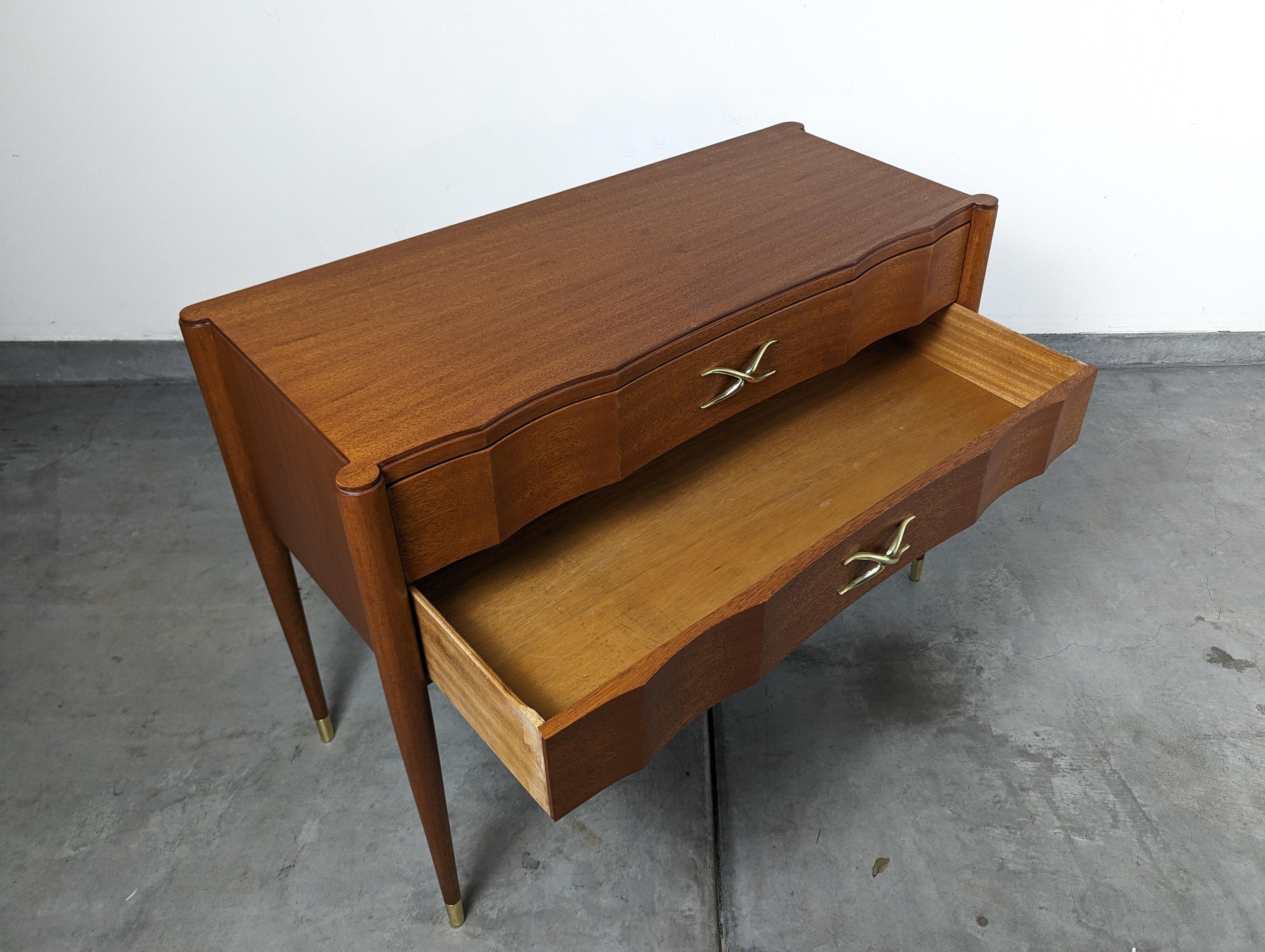 Mid Century Two-Drawer Mahogany Commode Console By Paul Frankl, c1940s For Sale 5