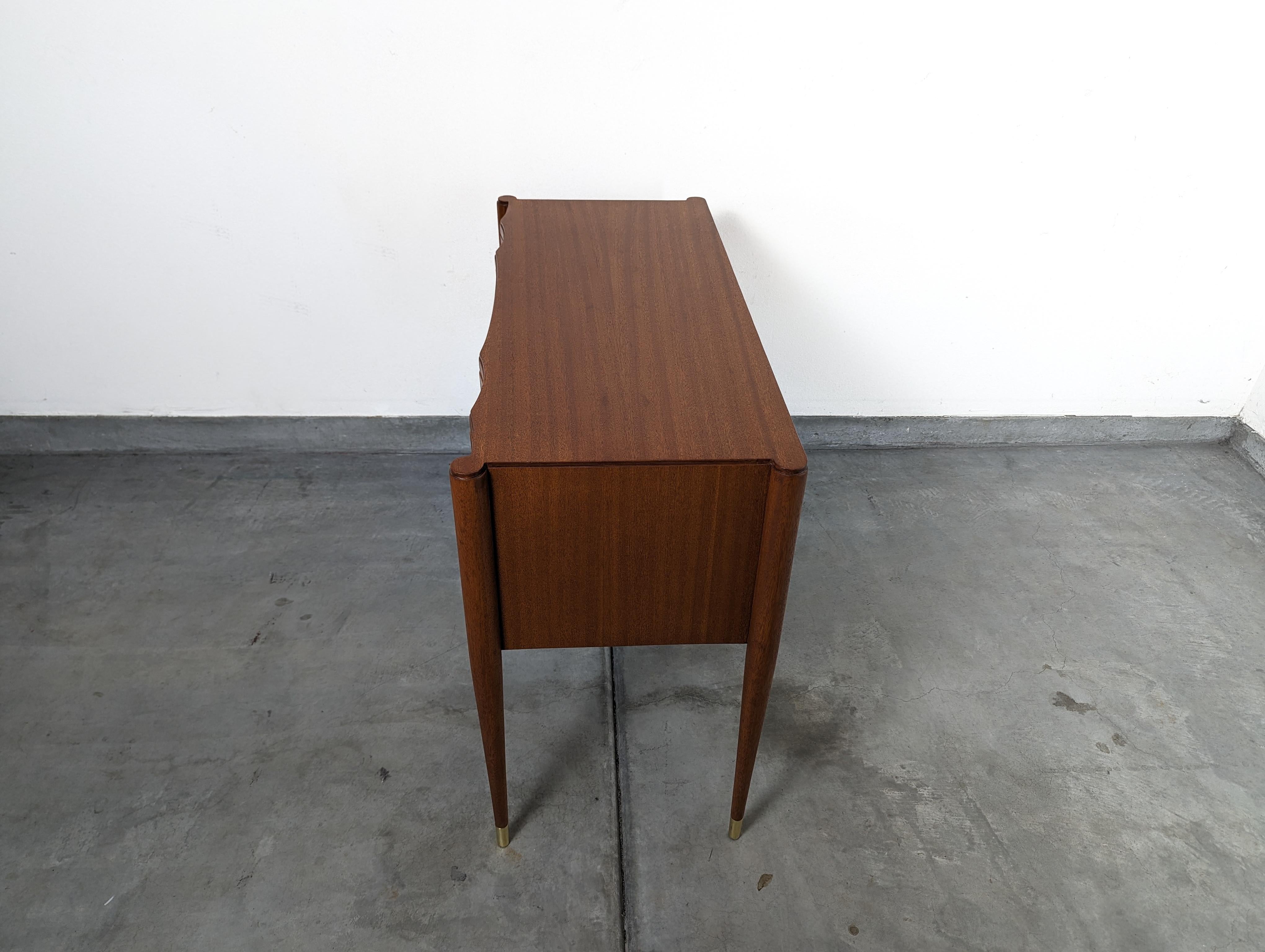 Mid Century Two-Drawer Mahogany Commode Console By Paul Frankl, c1940s For Sale 1