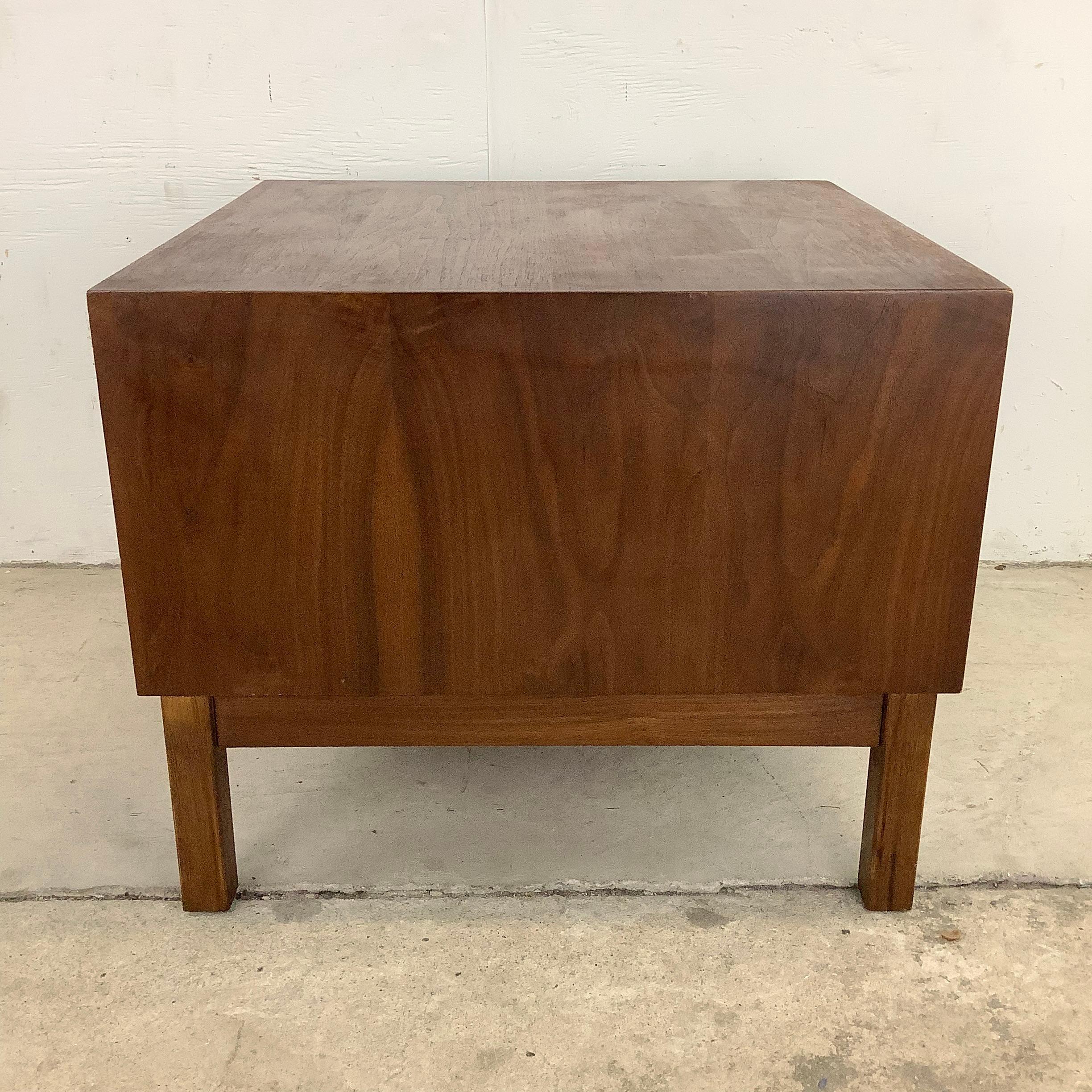 Mid-Century Two Drawer Square Walnut End Table In Good Condition For Sale In Trenton, NJ