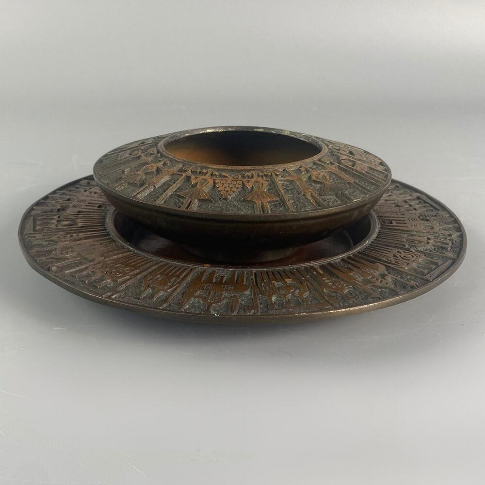 Mid-century two-piece copper art table bowls For Sale 1
