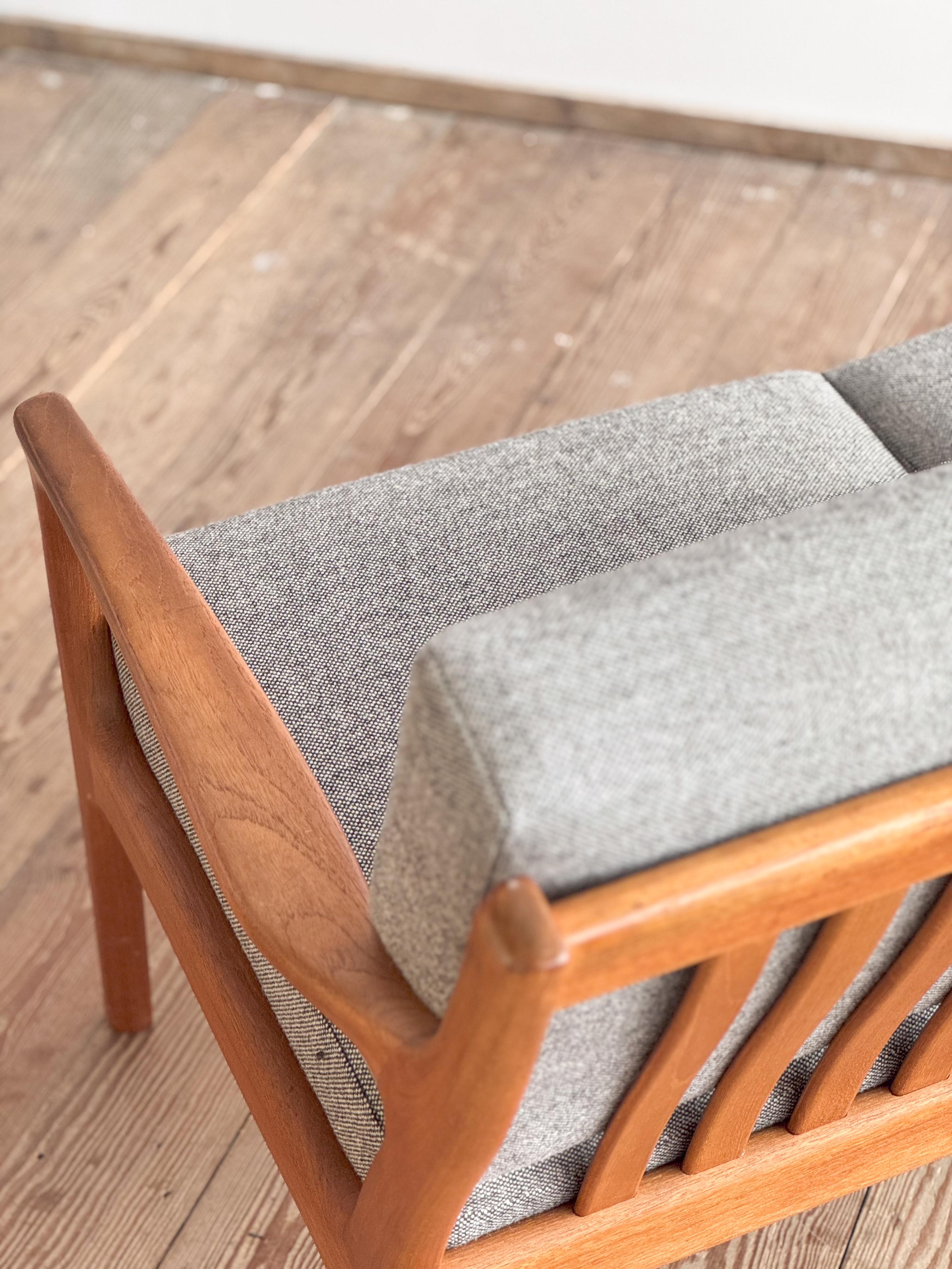 Mid-Century Two-Seat Sofa, Danish Design Teak Couch For Sale 3