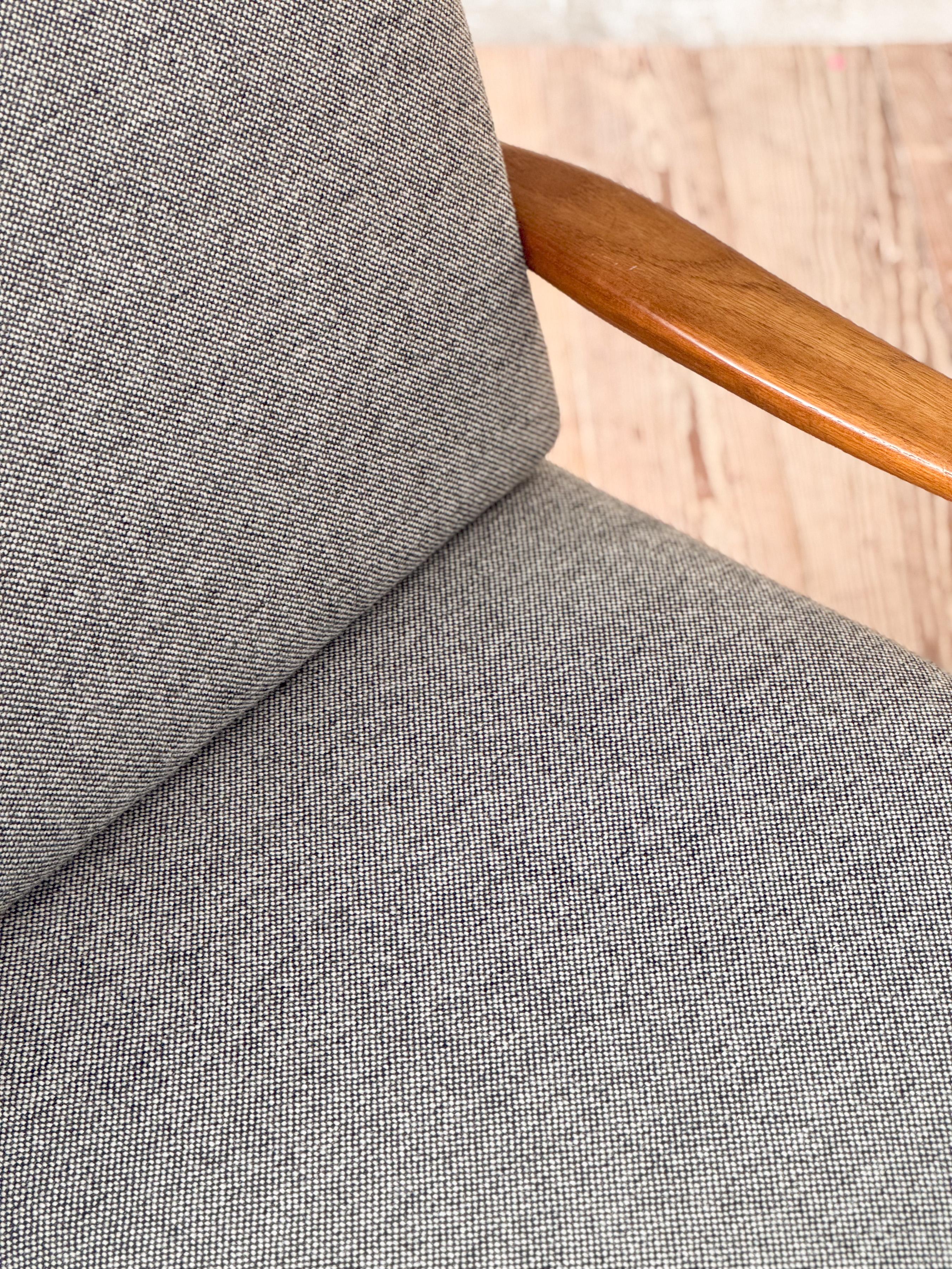 Mid-Century Two-Seat Sofa, Danish Design Teak Couch For Sale 7