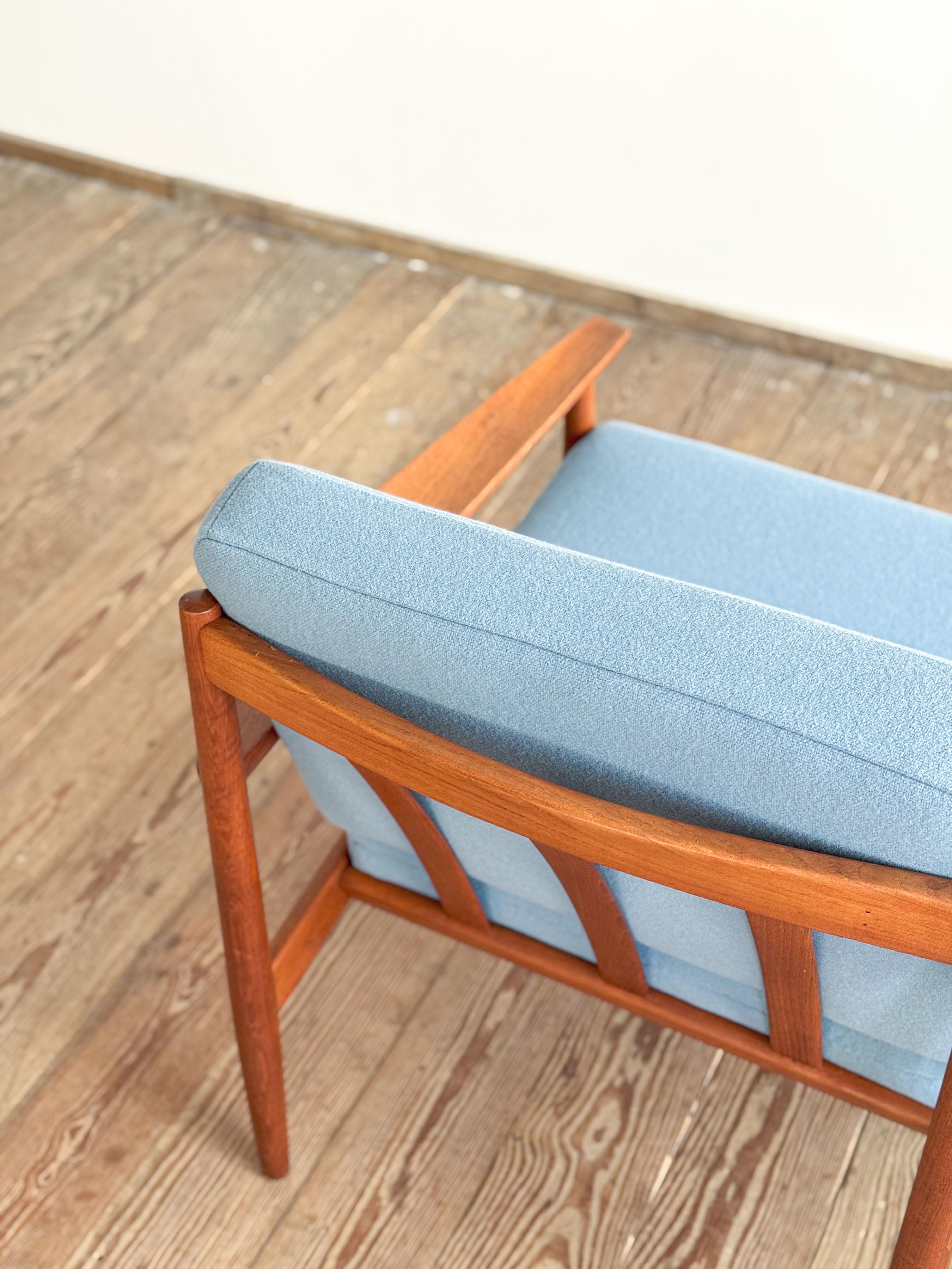 Mid-Century Two-Seat Sofa, Teak Couch by Arne Vodder, Glostrup For Sale 3