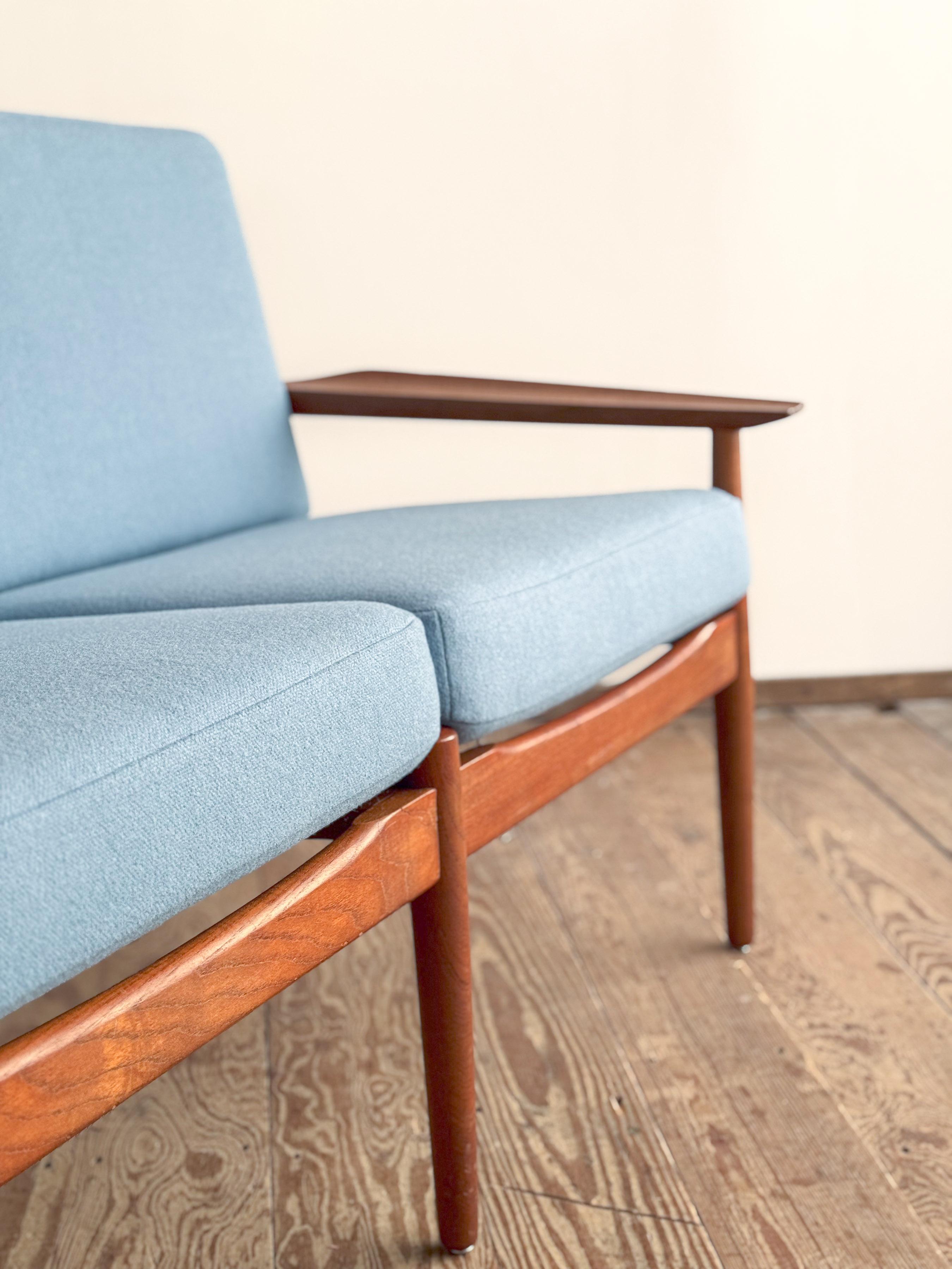 Mid-Century Two-Seat Sofa, Teak Couch by Arne Vodder, Glostrup For Sale 4