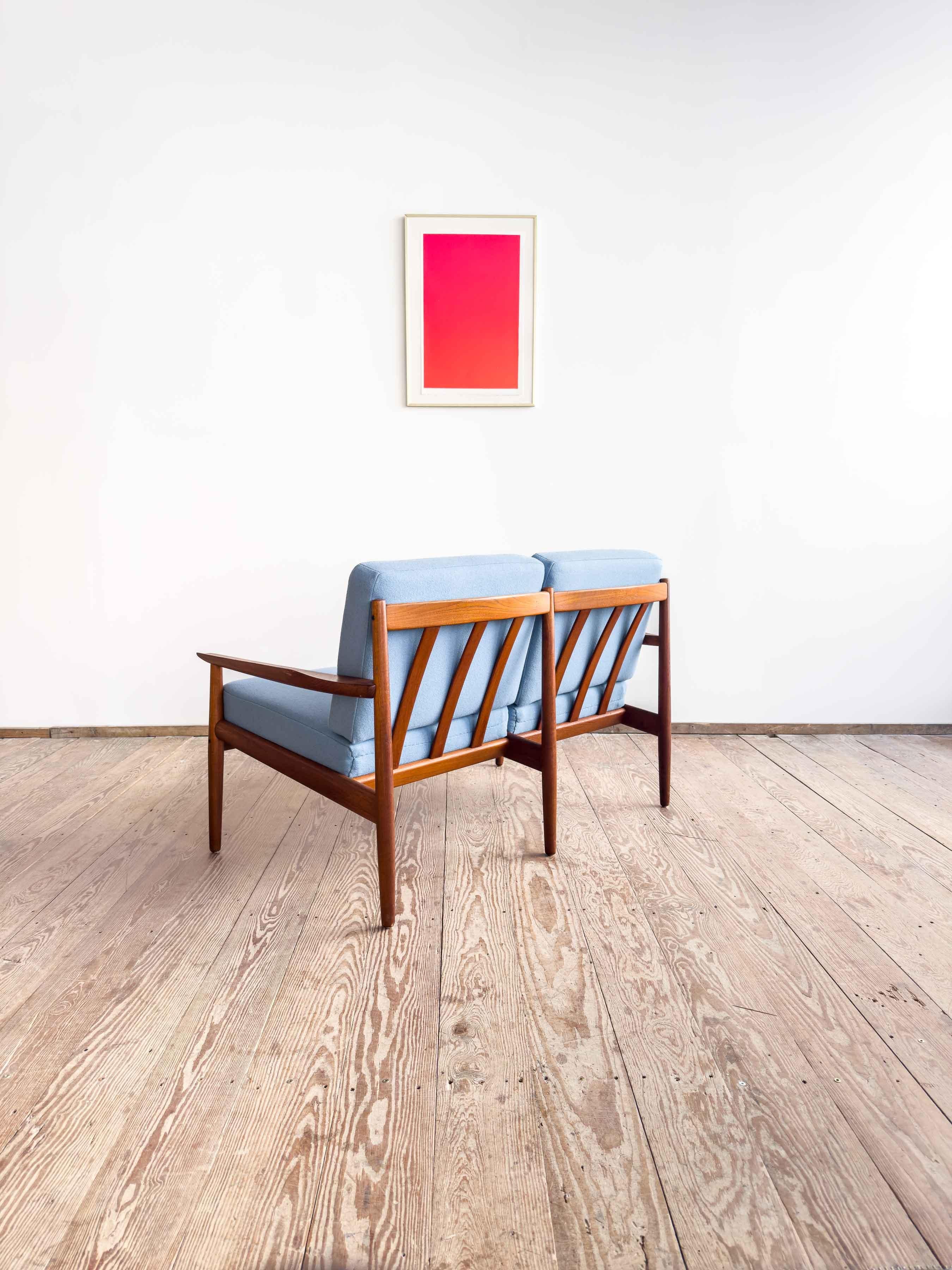 Dimensions: 131 x 78 x 73 cm (Width x Height x Depth)

(approx. 51.6 x 30.7 x 28.7 inches)

This Scandinavian designer sofa from Glostrup is often attributed to Arne Vodder. Crafted in Denmark from solid teak, it features new foam cushions