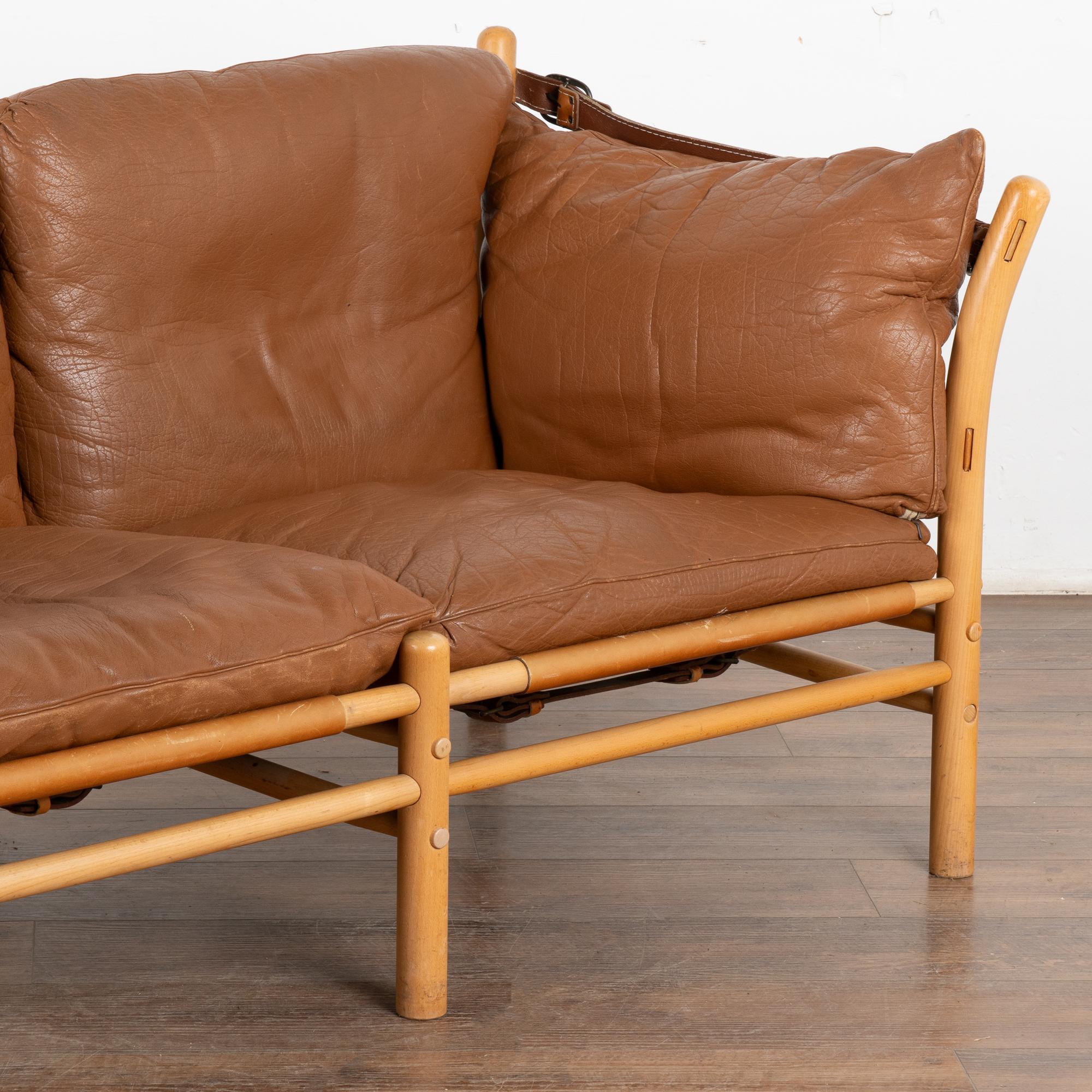 Mid Century Two Seat Vintage Leather Sofa by Arne Norell, Sweden In Good Condition In Round Top, TX