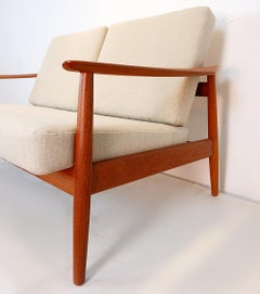 Mid Century Two-Seater Sofa Model 164 by Arne Vodder, France&Son