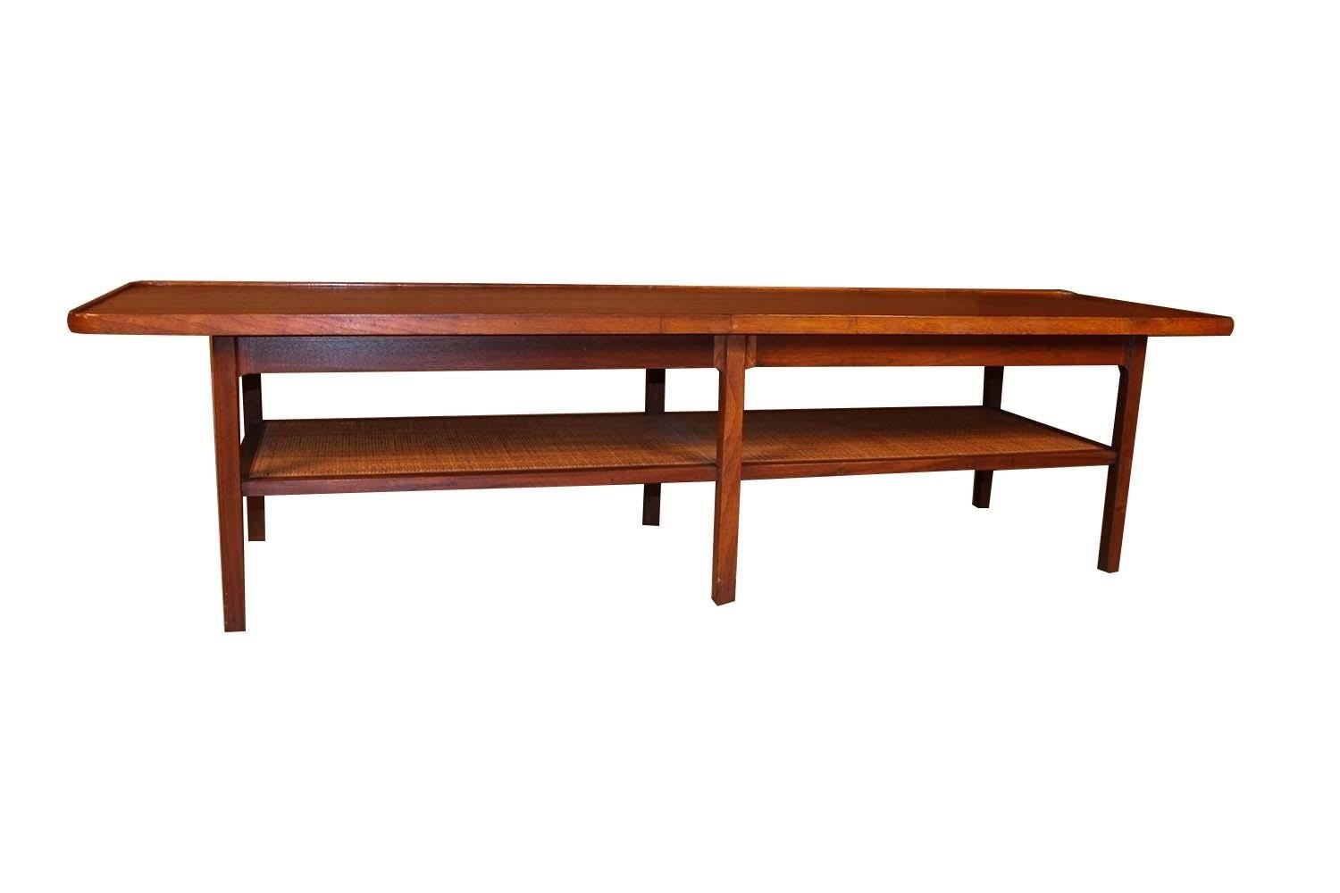 Mid Century Two Tier Coffee Table For Sale 3