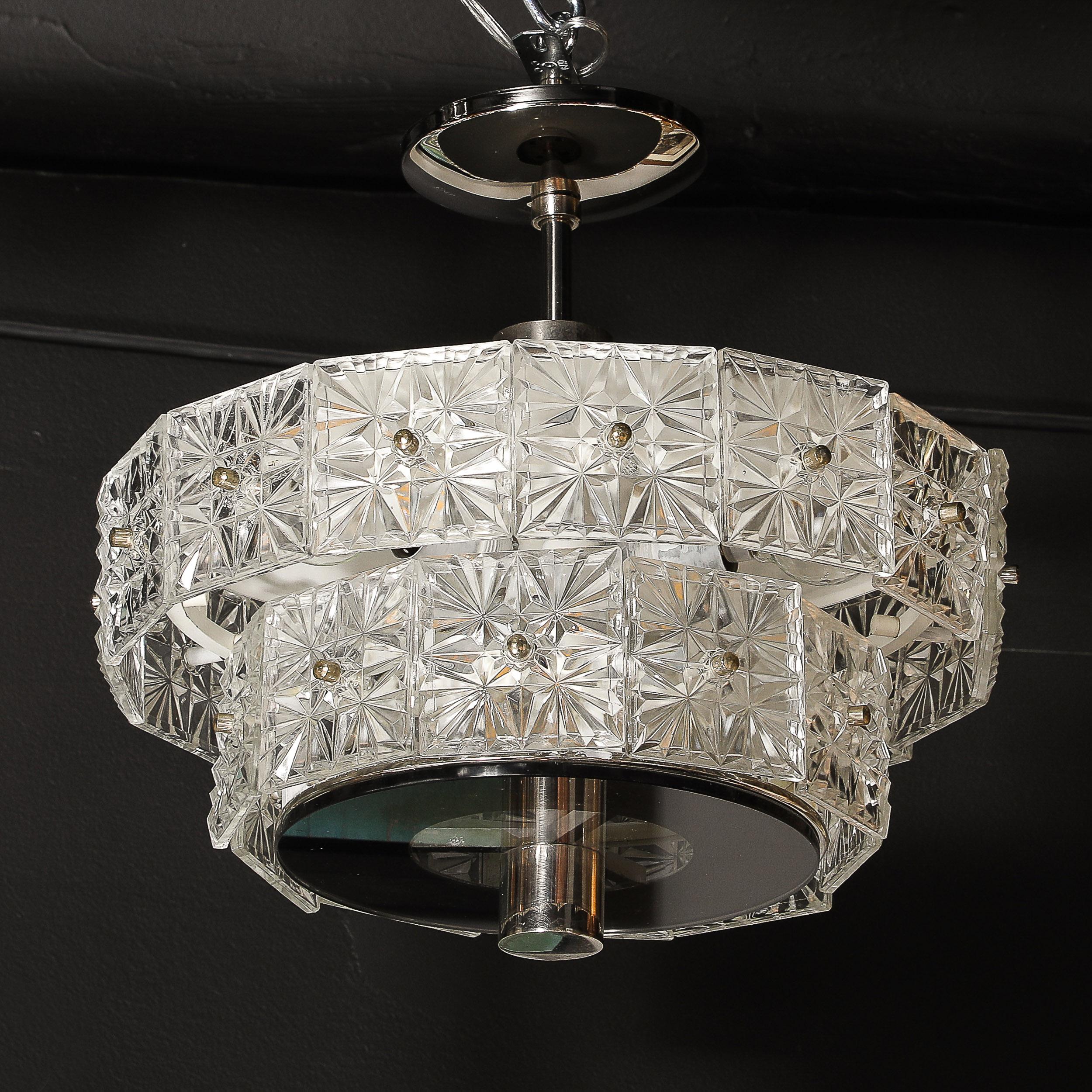 Mid-Century moderno Lampadario a due piani in cristallo sfaccettato e nichel di Kinkeldey in vendita