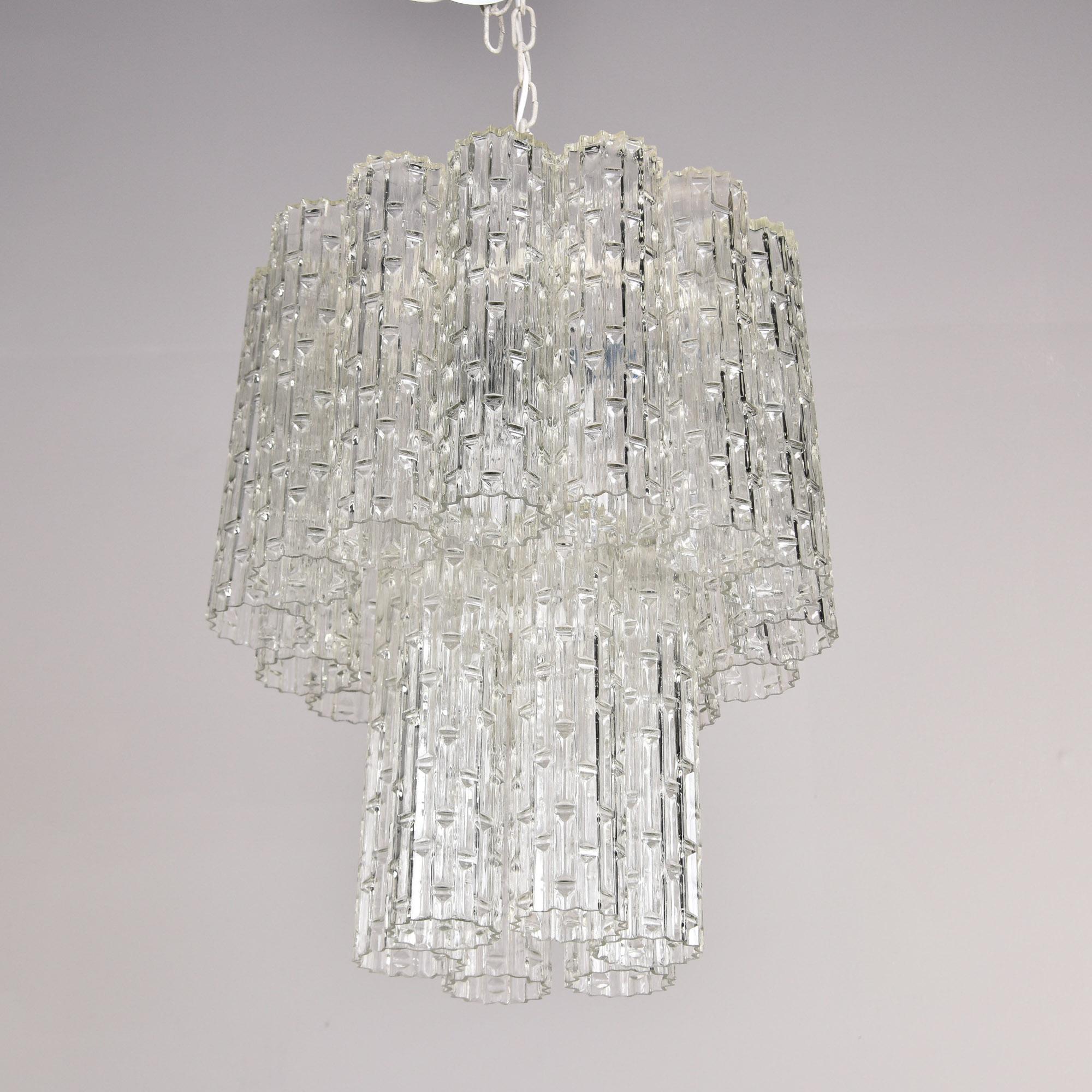 Mid-Century Modern Lustre italien de style Tronchi à deux étages, attribué à Toni Zuccheri en vente