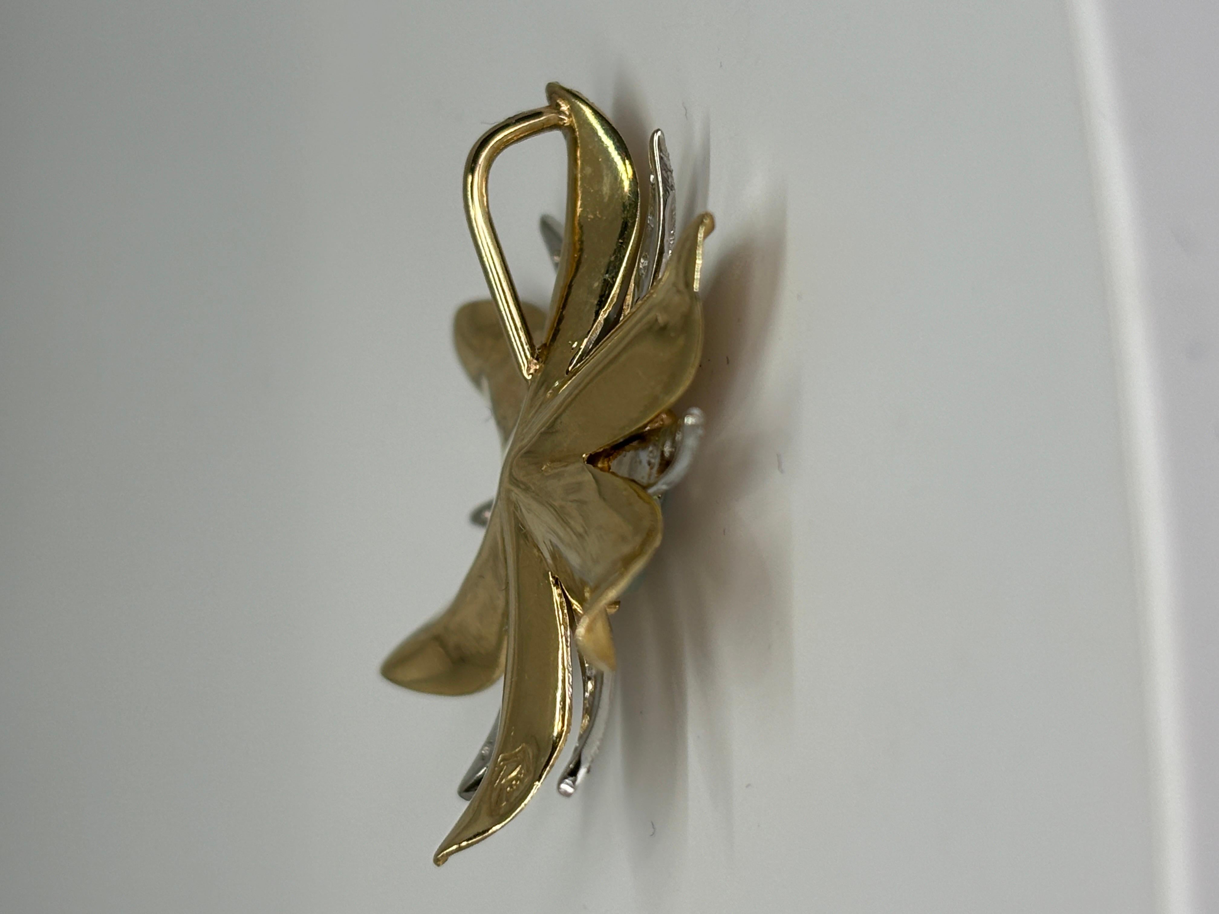 Mid Century Two Tone Gold Opal Diamond Star-Shaped Pendant 14k Gold For Sale 6