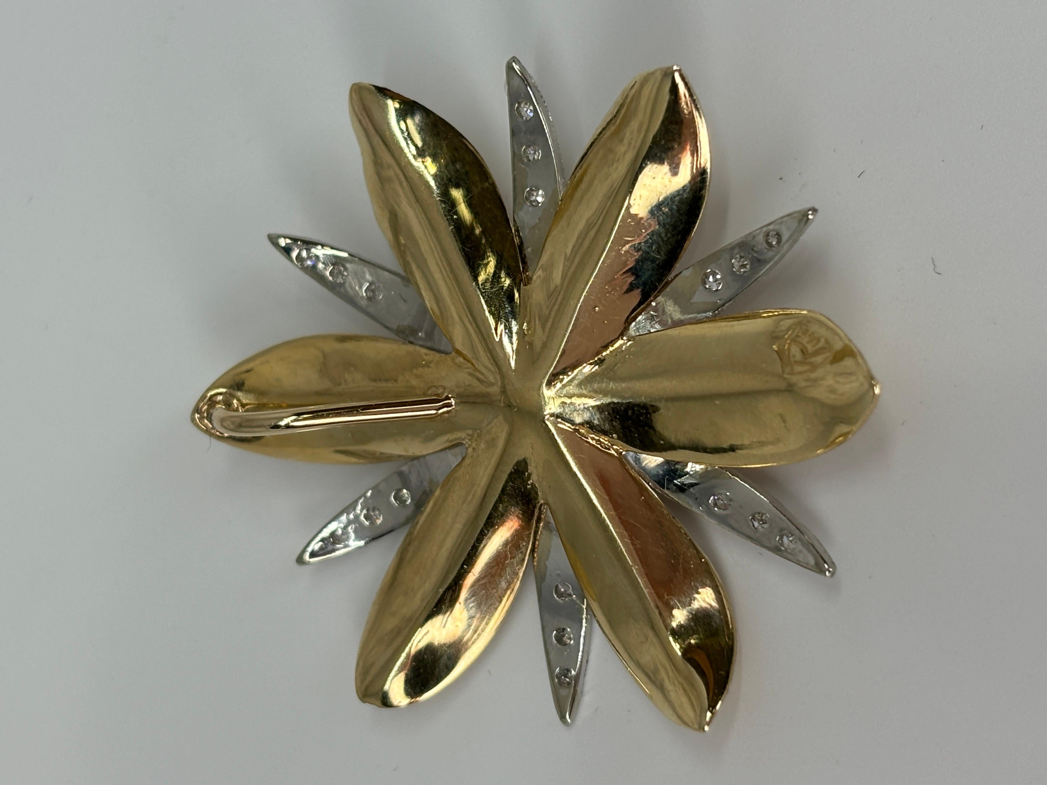 Mid Century Two Tone Gold Opal Diamond Star-Shaped Pendant 14k Gold For Sale 4