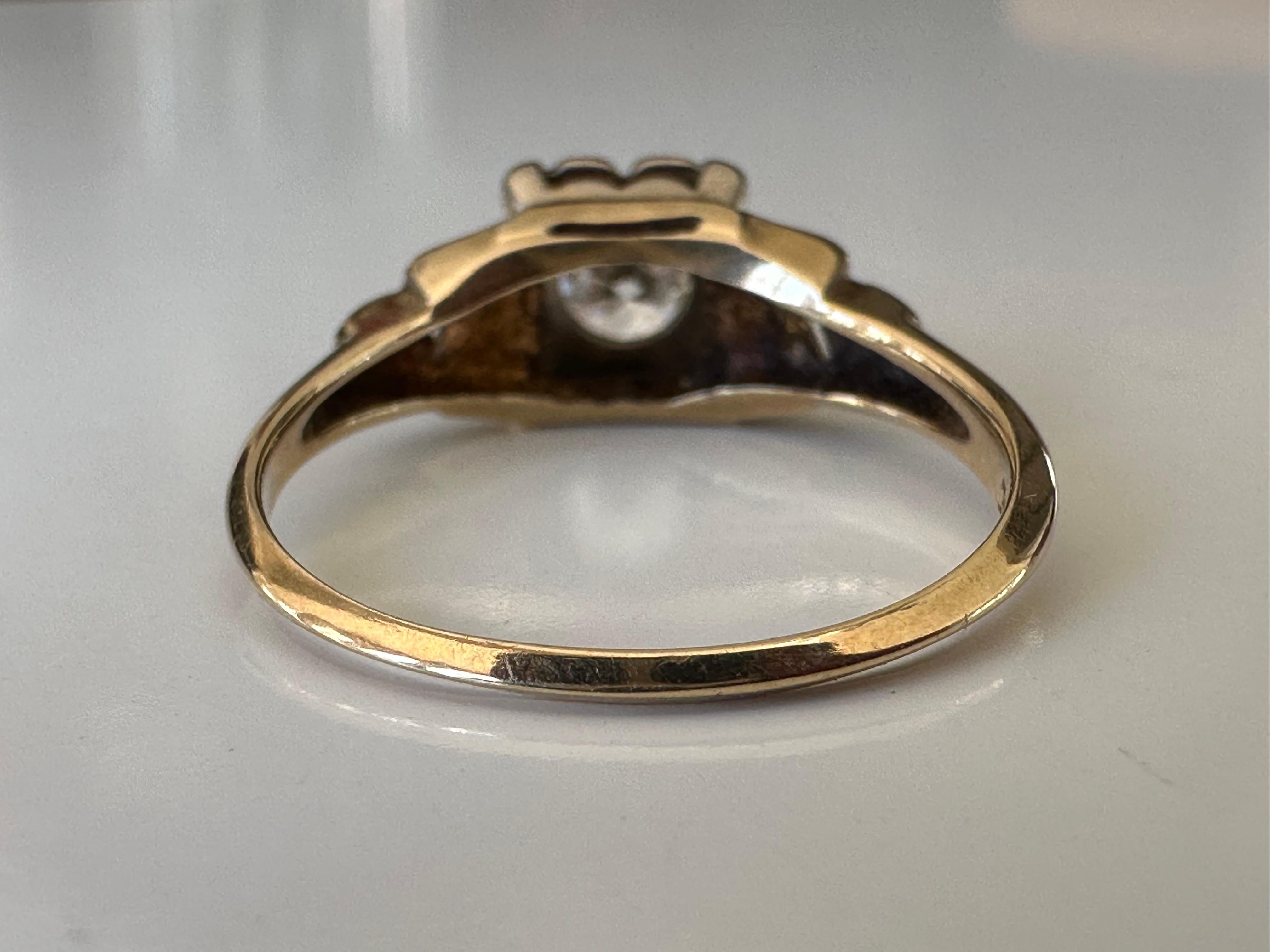 Rétro Bague de fiançailles à diamant solitaire bicolore Midcentury en vente