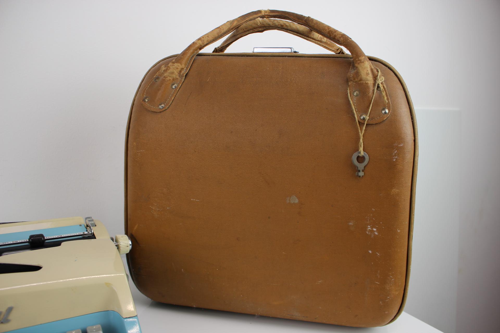 Schreibmaschine Konsul aus der Mitte des Jahrhunderts, 1960er Jahre Tschechoslowakei im Angebot 2