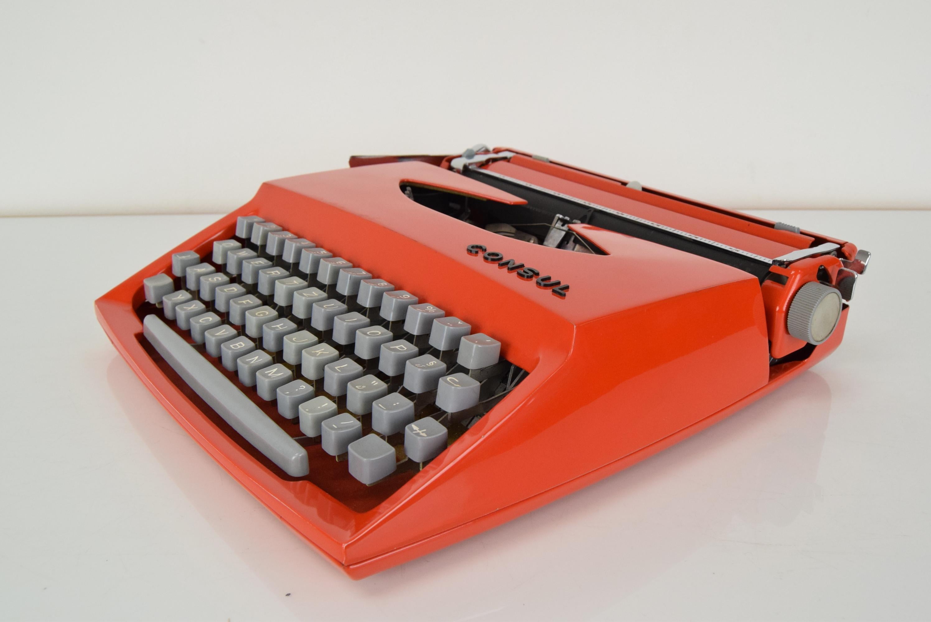 1960s typewriter