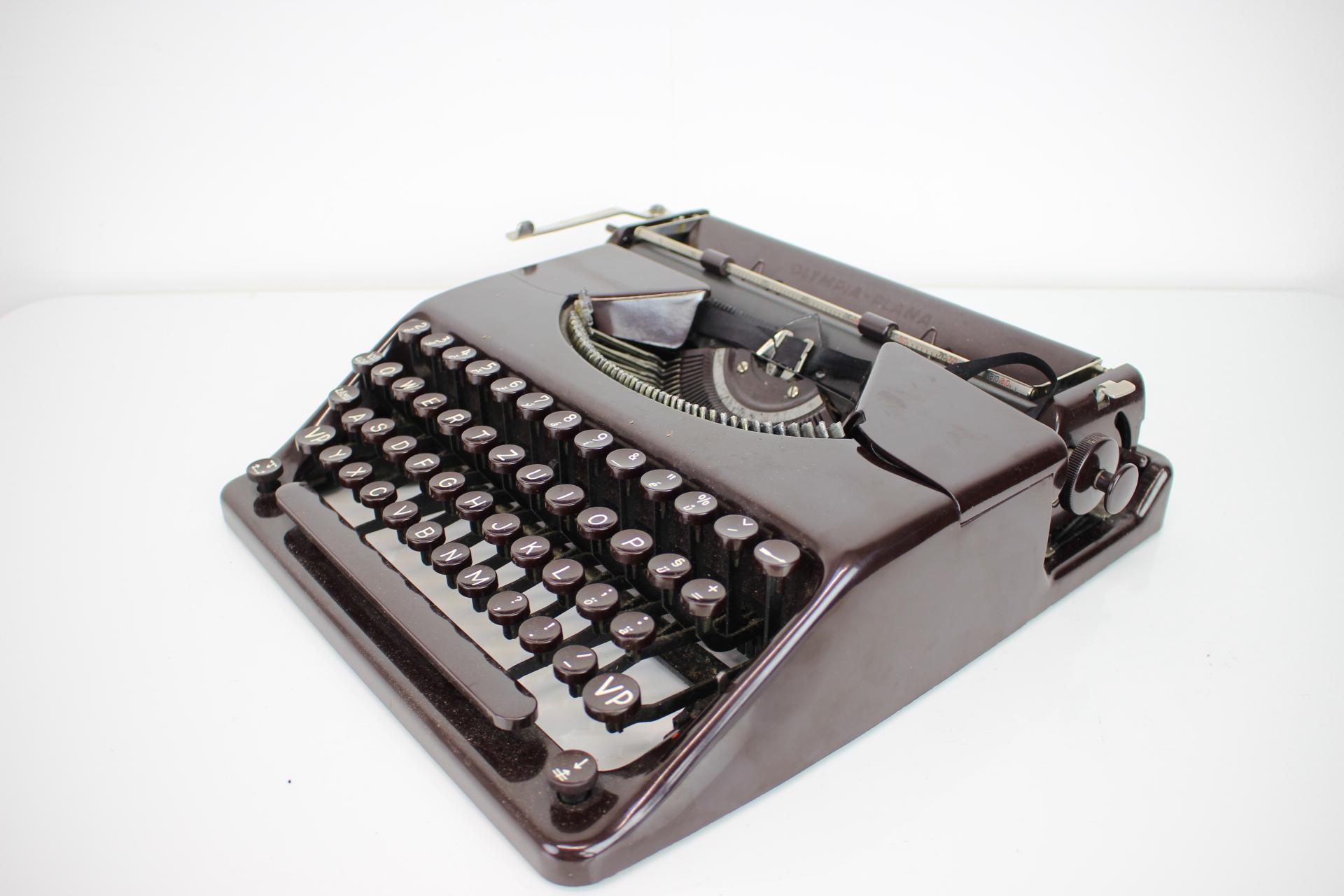 Art nouveau Typeur Olympia-Plana, Allemagne, 1940 en vente