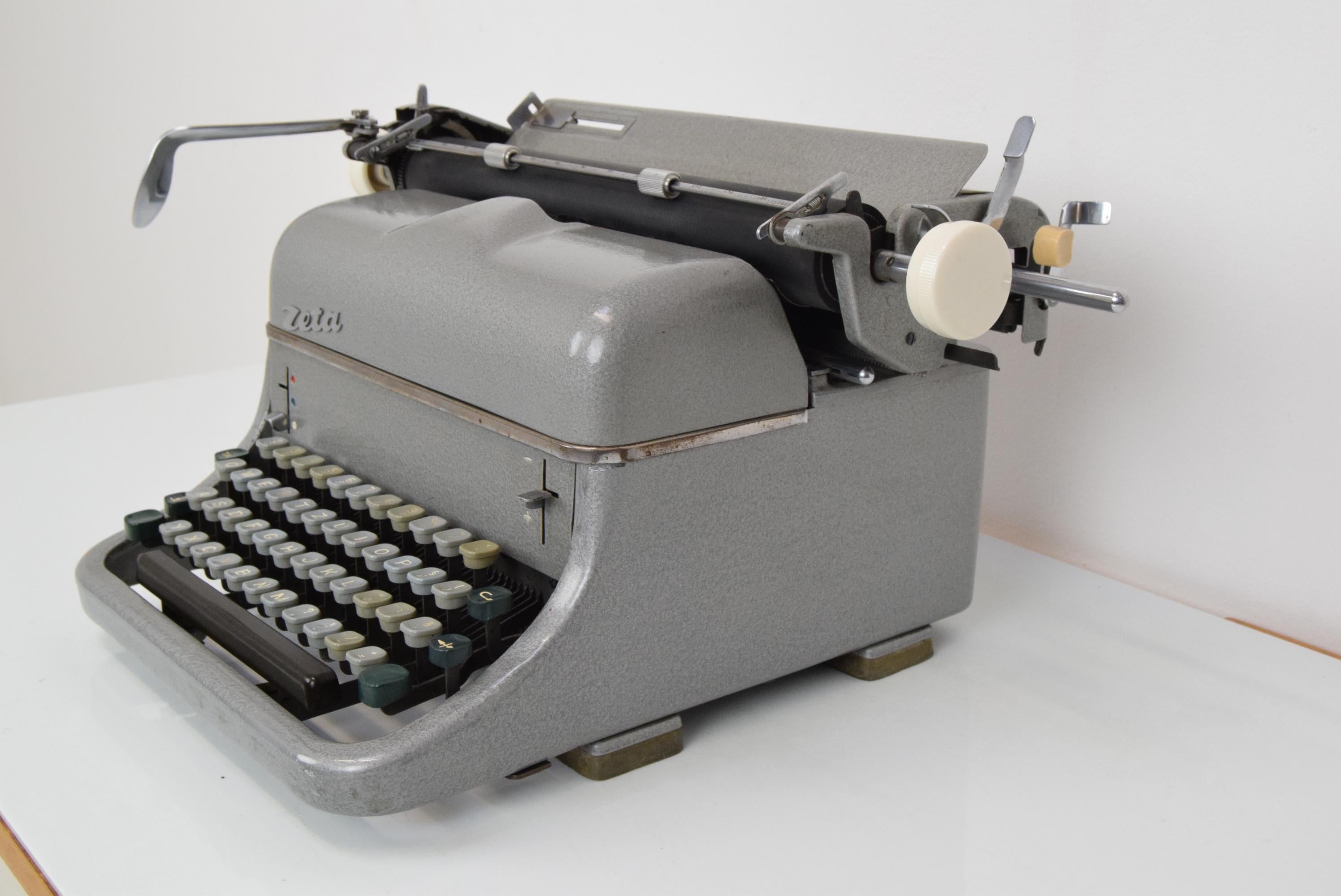 Czech Mid-Century Typewriter/Zeta, 1960's For Sale
