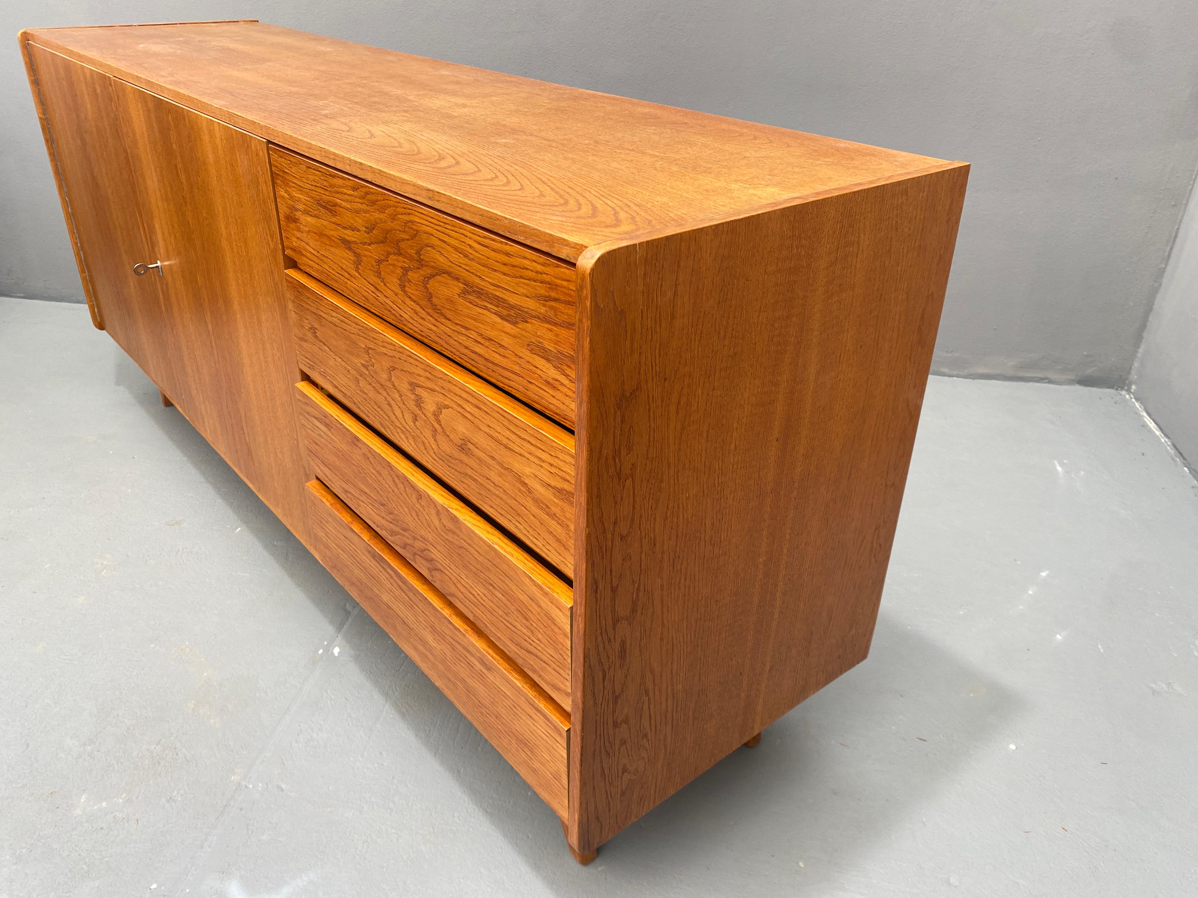 Mid Century U-460 sideboard by Jiří Jiroutek for Interiér Praha, Czechoslovakia For Sale 7
