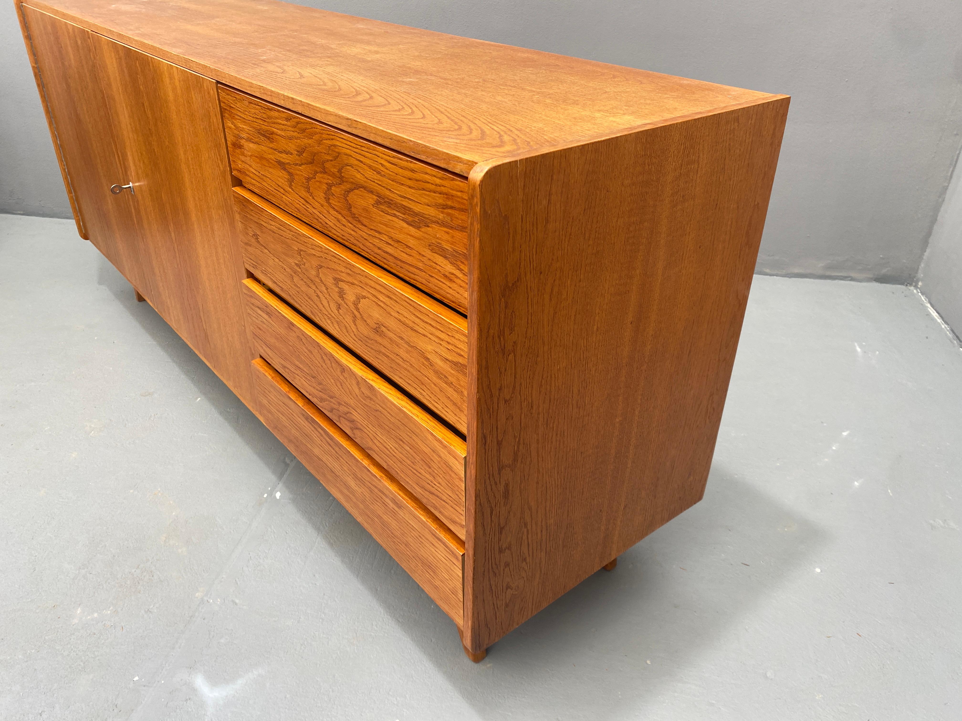 Mid Century U-460 sideboard by Jiří Jiroutek for Interiér Praha, Czechoslovakia For Sale 26