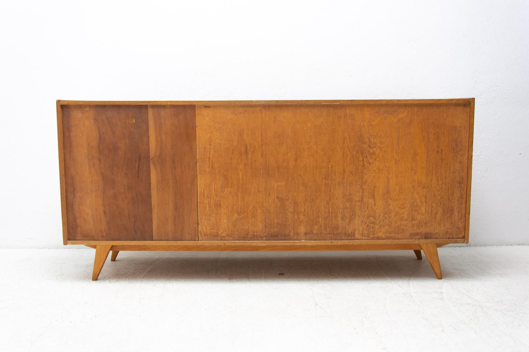 Midcentury, Sideboard von Jiří Jiroutek für Interiér Praha im Angebot 10