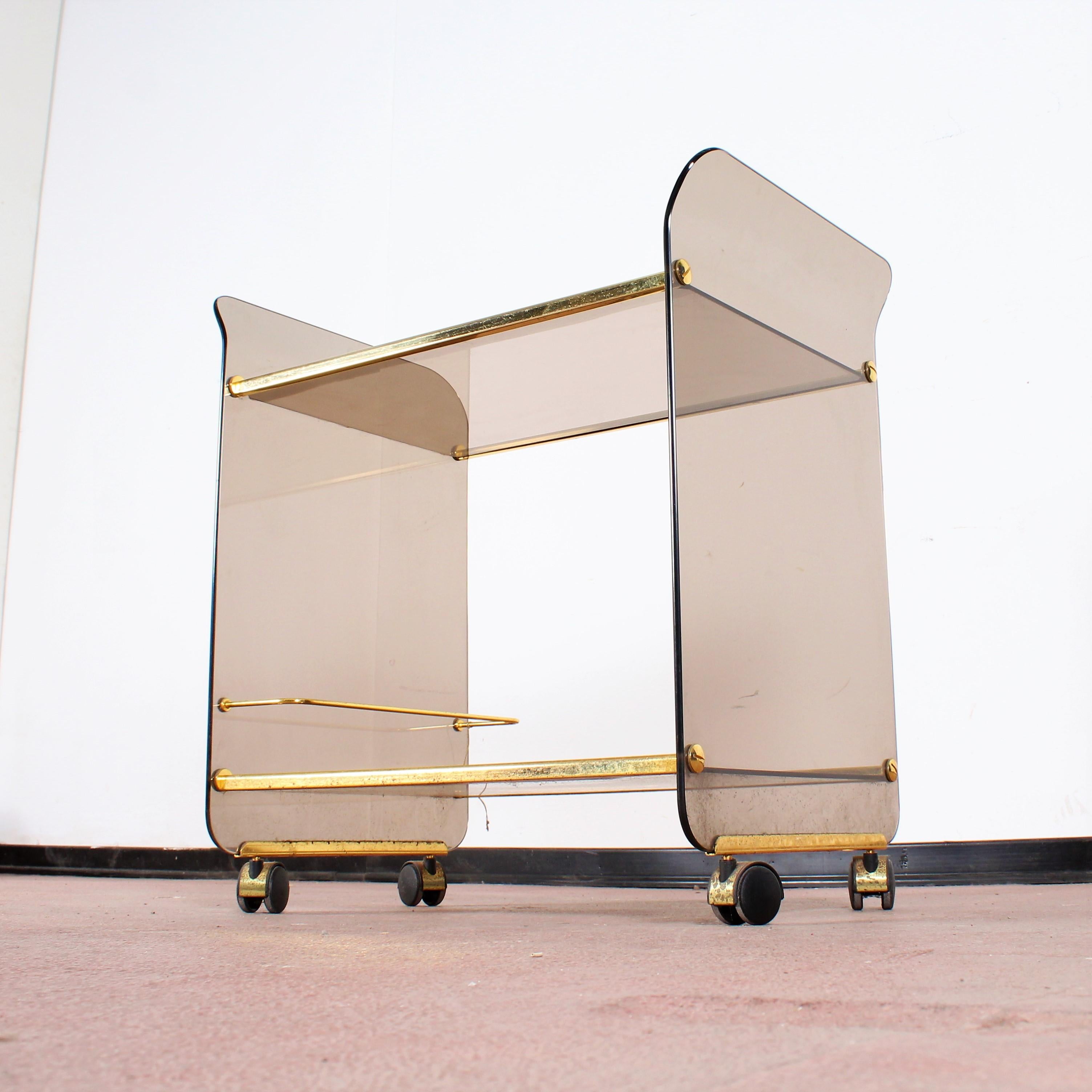Midcentury U. Mascagni Curved Glass and Golden Brass Serving Bar Cart, Italy 4