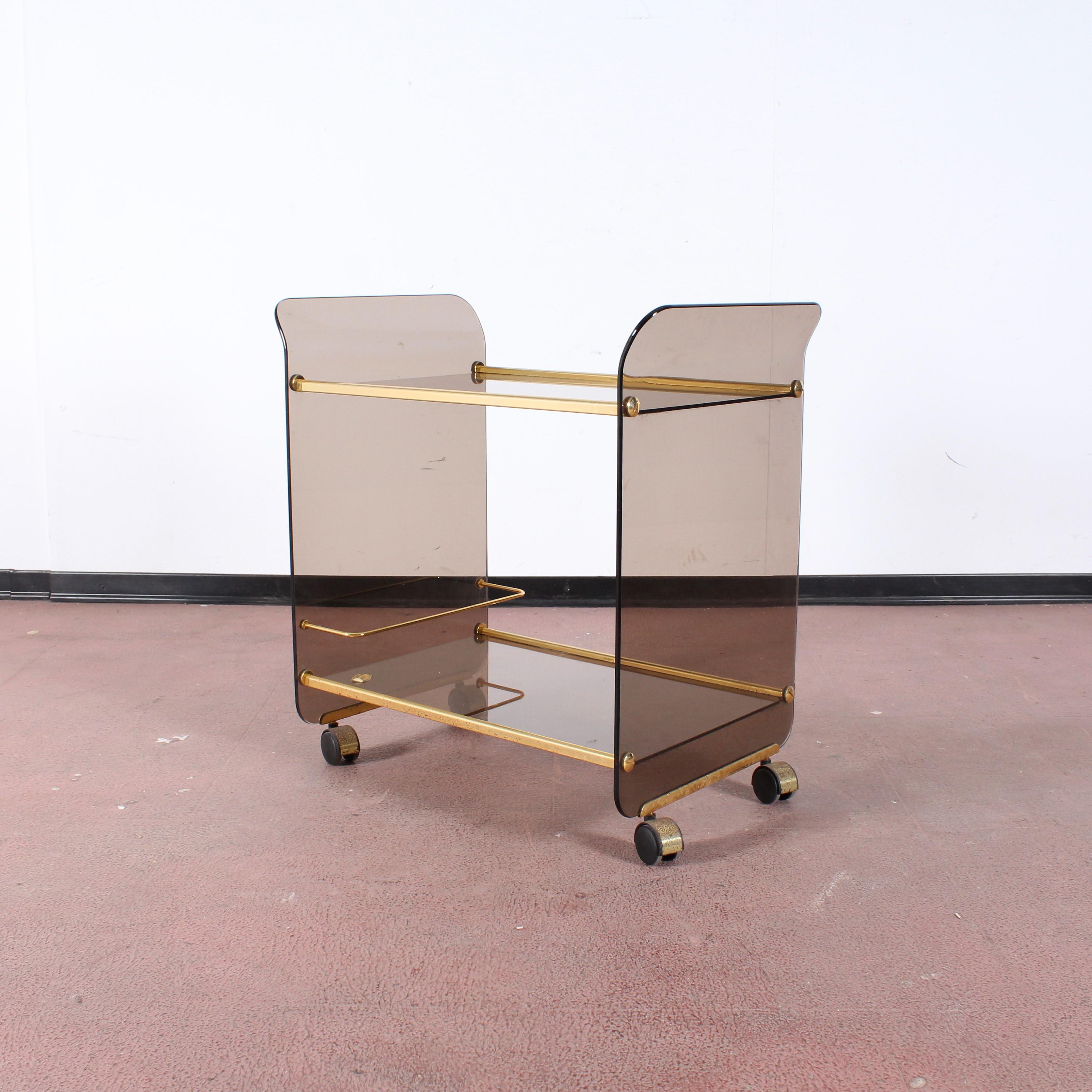 Mid-Century Modern Midcentury U. Mascagni Curved Glass and Golden Brass Serving Bar Cart, Italy