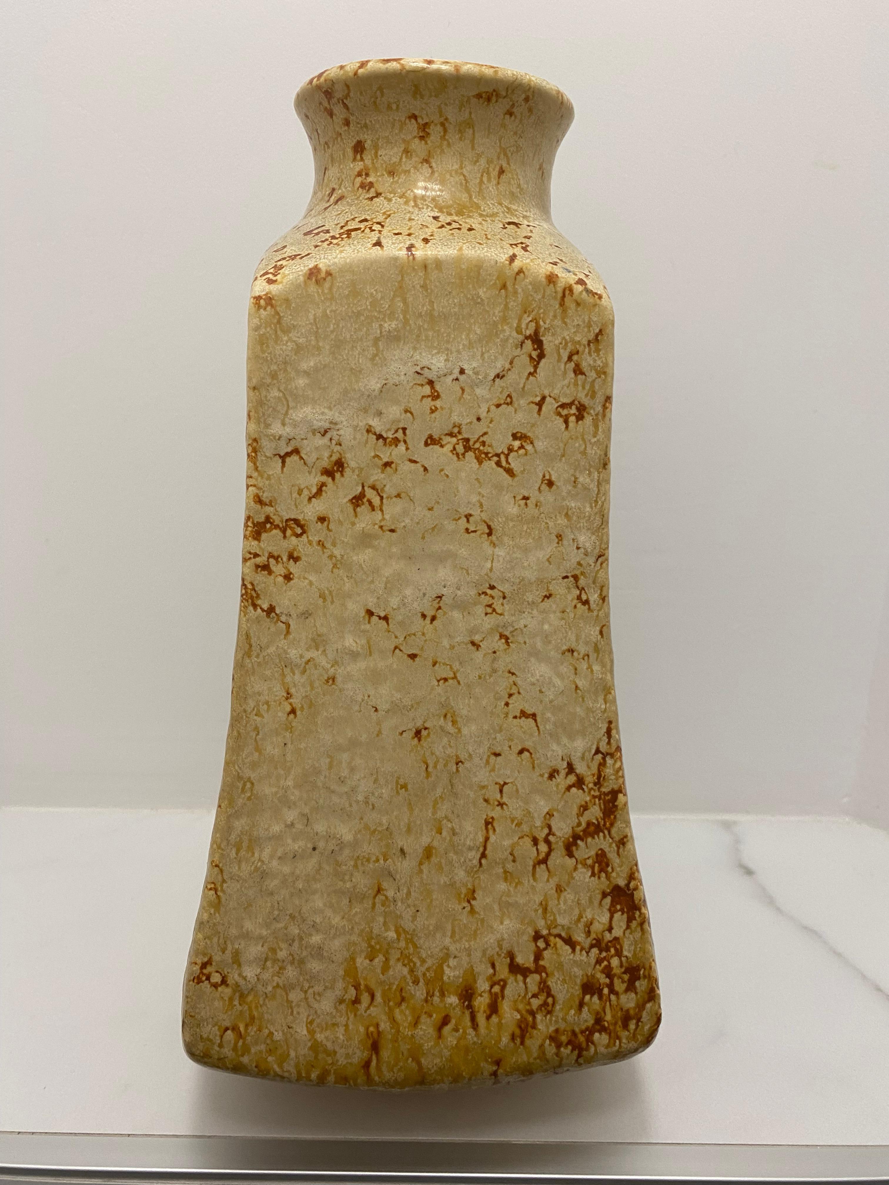 Tedesco Vaso Ubelacker di metà secolo in lava grassa in vendita