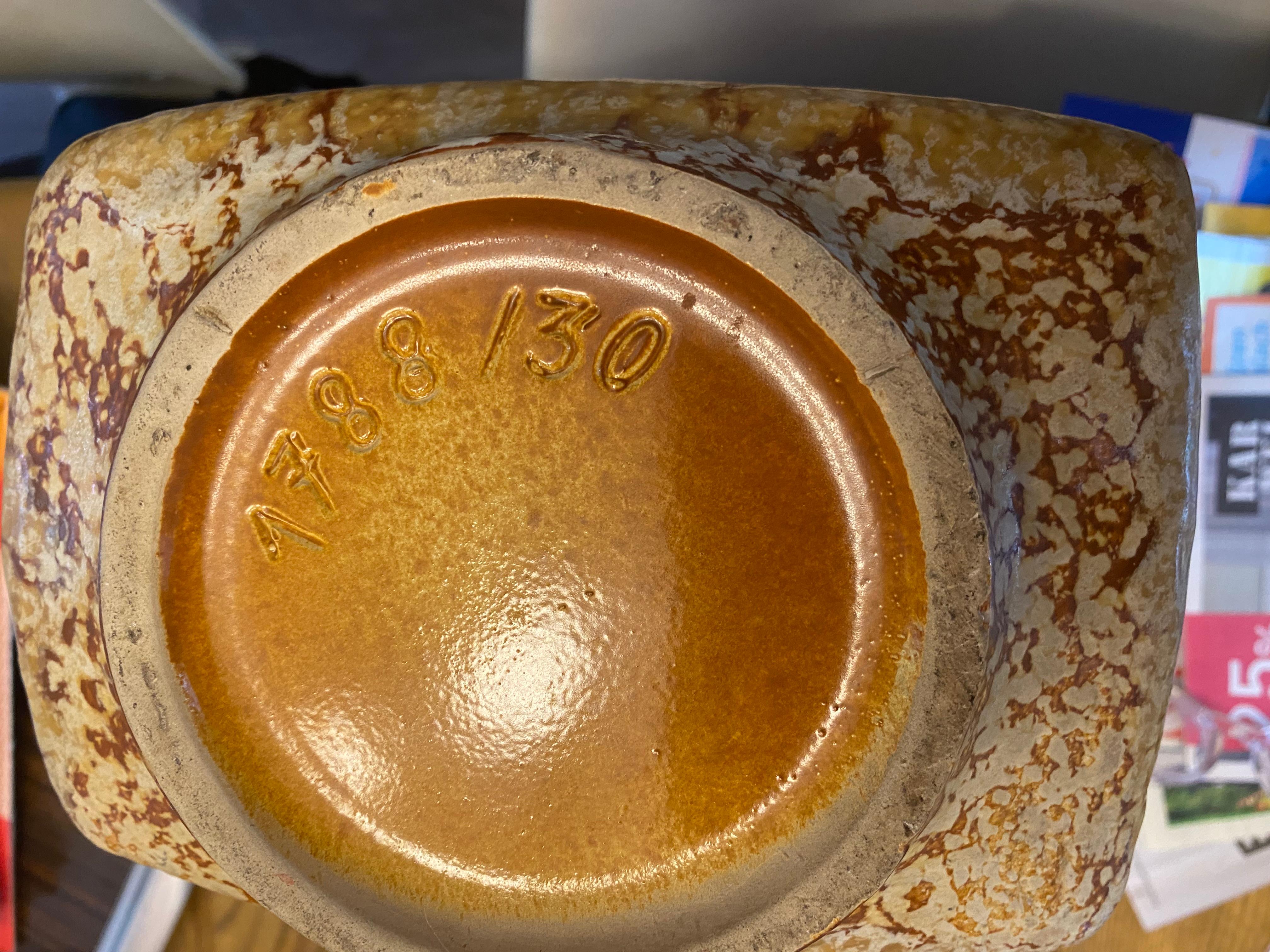 Vaso Ubelacker di metà secolo in lava grassa in vendita 1